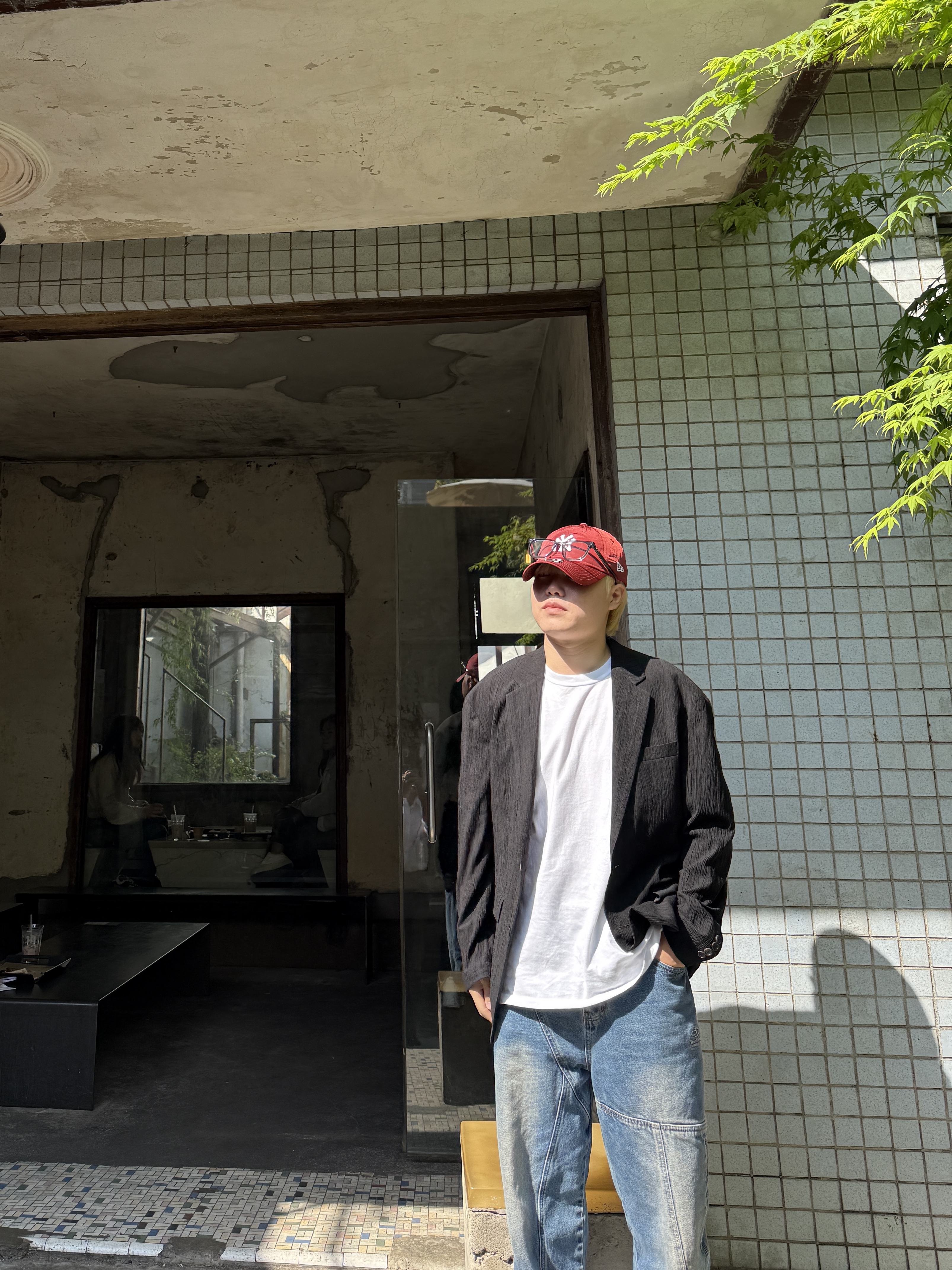 Gentle Monster Ojo GC9 Translucent Grey, Stussy Basic Stussy T-Shirt White 2022 착용 스타일 - 1
