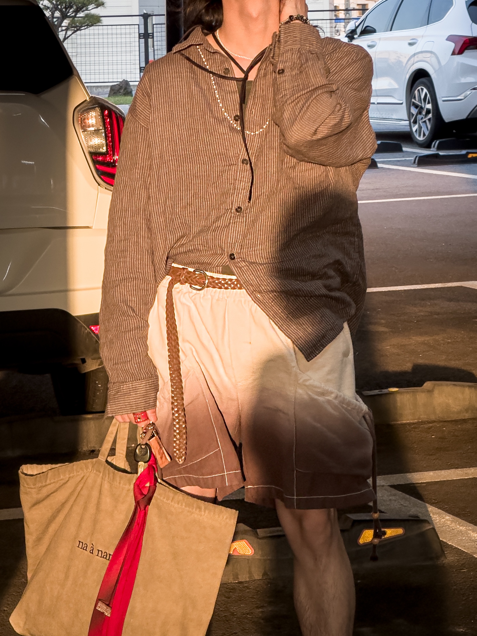 NA A NANA Gauze Stripe Shirt Brown, NA A NANA Gradation String Shorts Ecru 착용 스타일 - 4