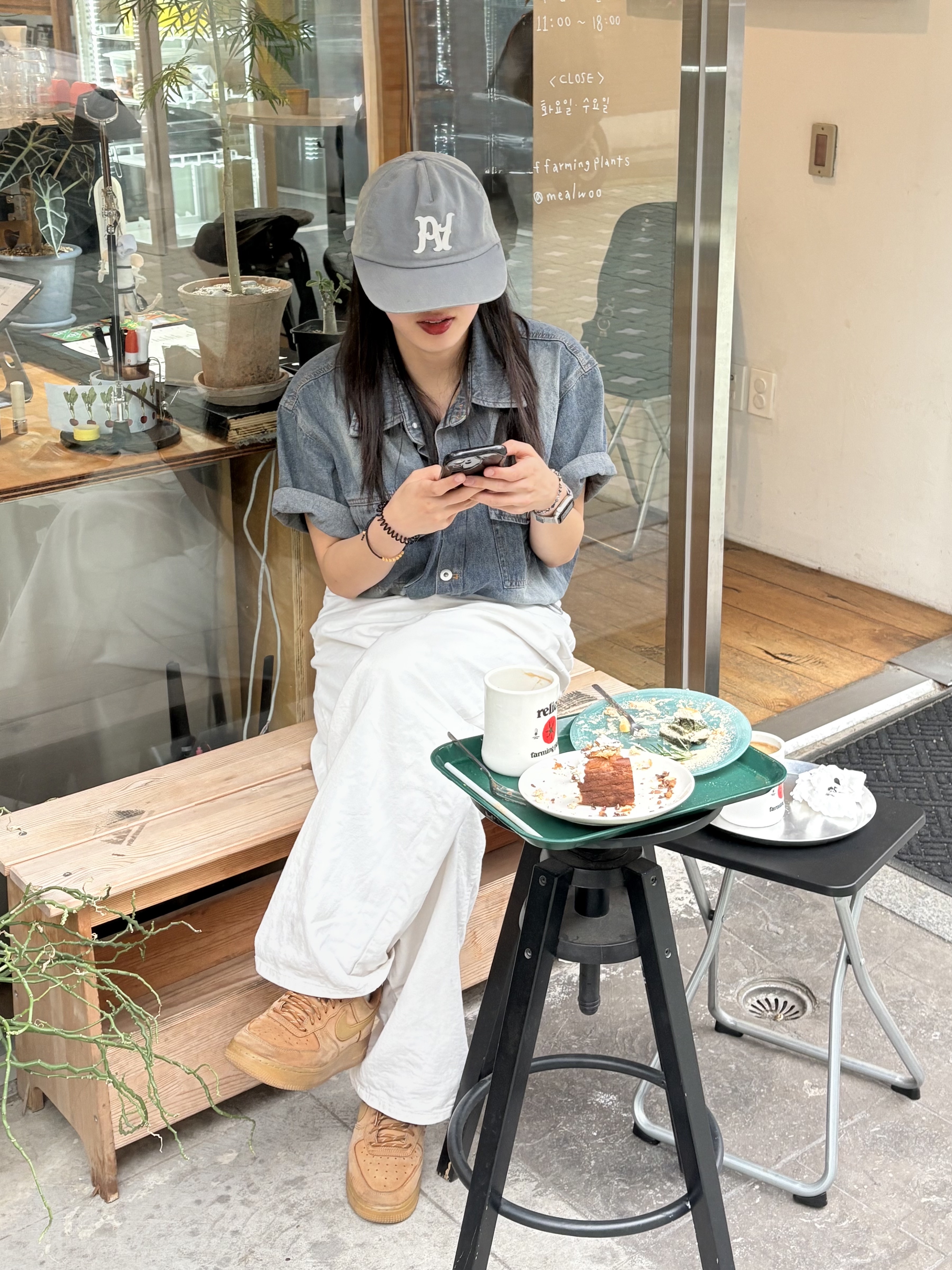Nike Air Force 1 '07 WB Flax 착용 스타일