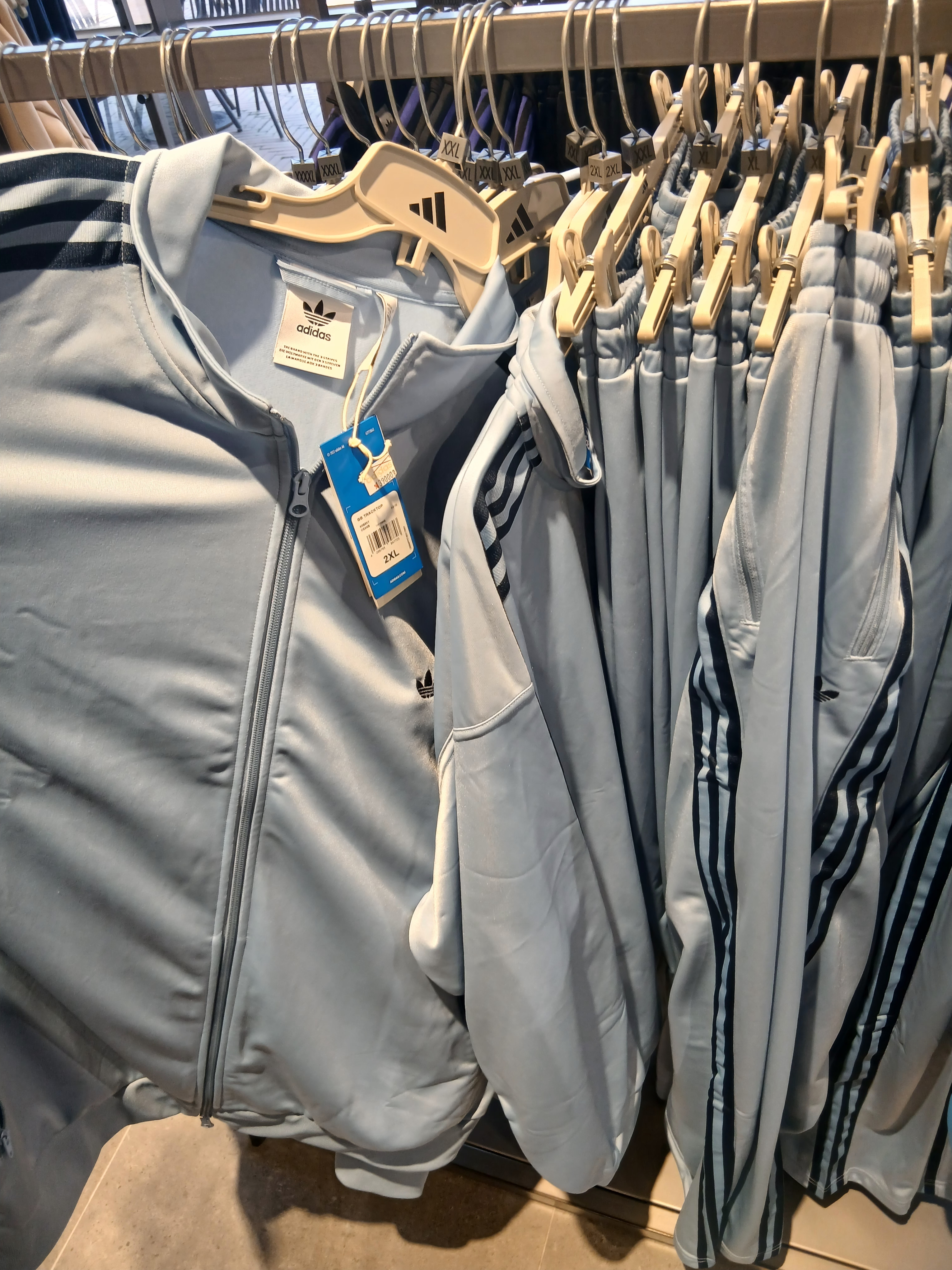 Arc'teryx Arc'Multi Bird Logo SS T-Shirt White Light, Arc'teryx Squamish Hoody Electra 착용 스타일 - 10