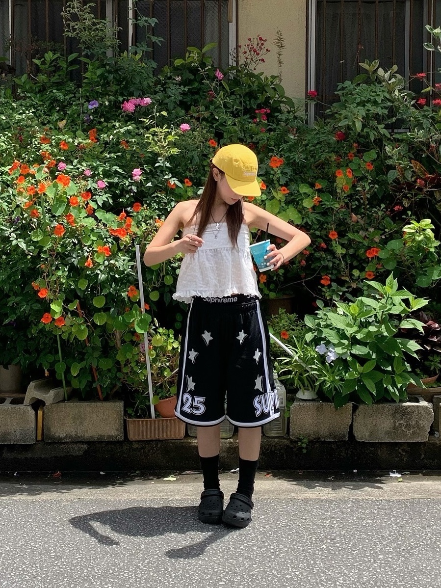 Supreme All Star Basketball Shorts Black - 25SS, (W) Crocs Classic Platform Clog Black 착용 스타일