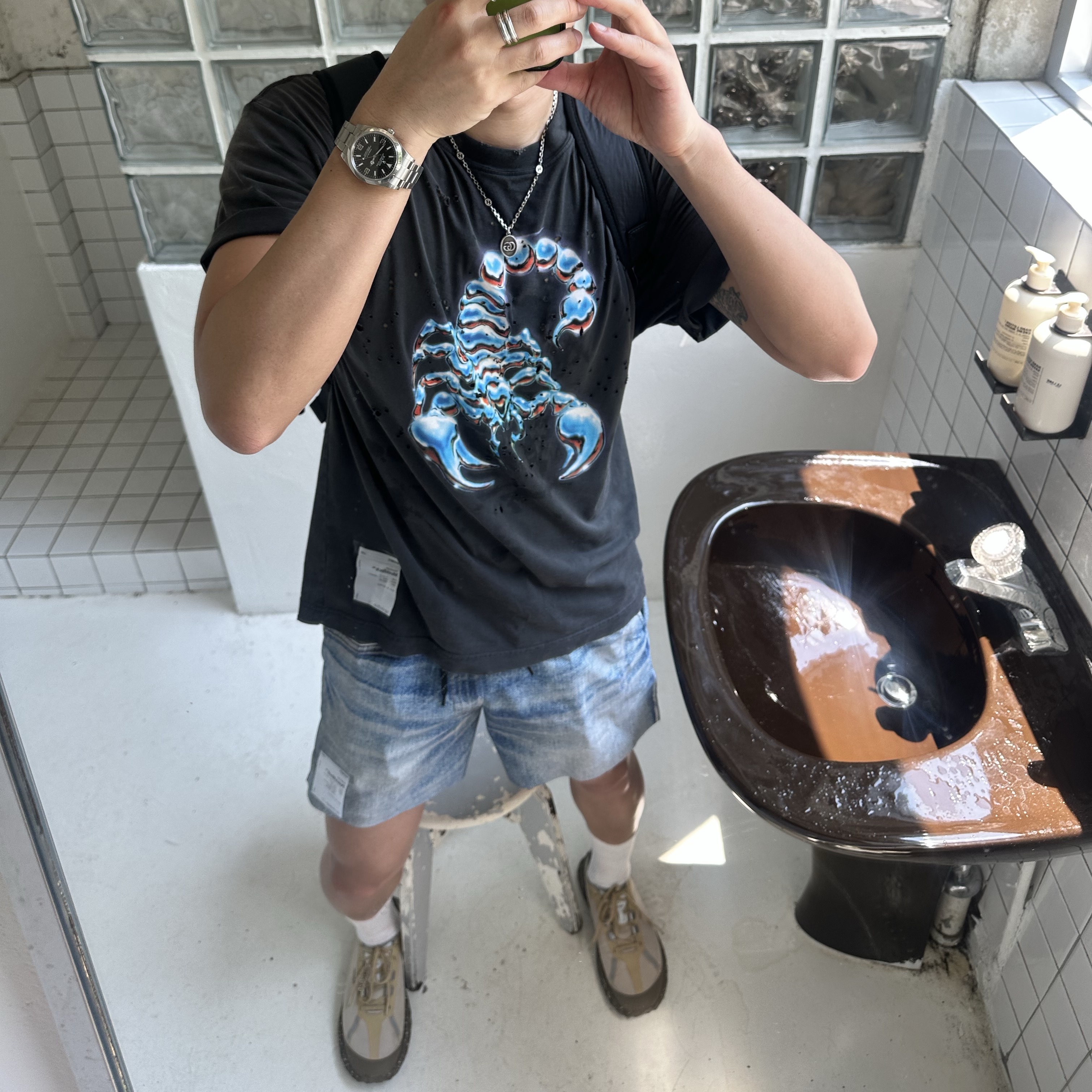 Satisfy Mothtech T-Shirt Aged Black, Rolex Explorer 40mm 224270 Black Oyster 착용 스타일