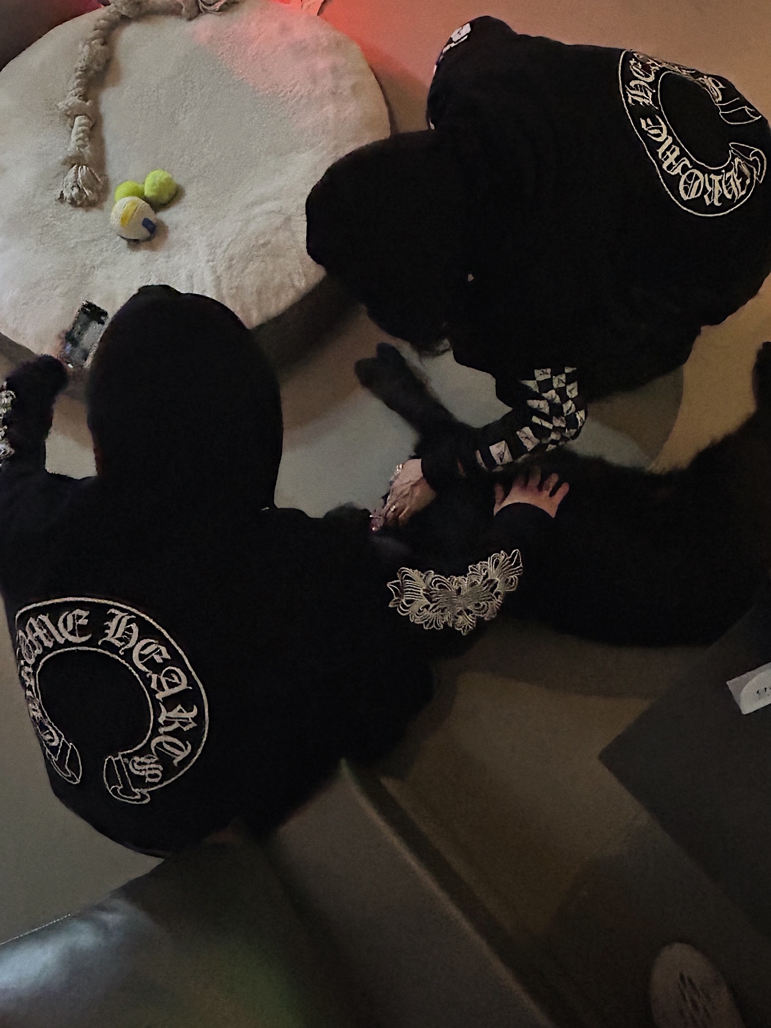 Chrome Hearts Horseshoe Floral Fleece Zip-Up Hoodie Black, Chrome Hearts Horseshoe Floral Heavyweight Zip-Up Hoodie Black 착용 스타일 - 6