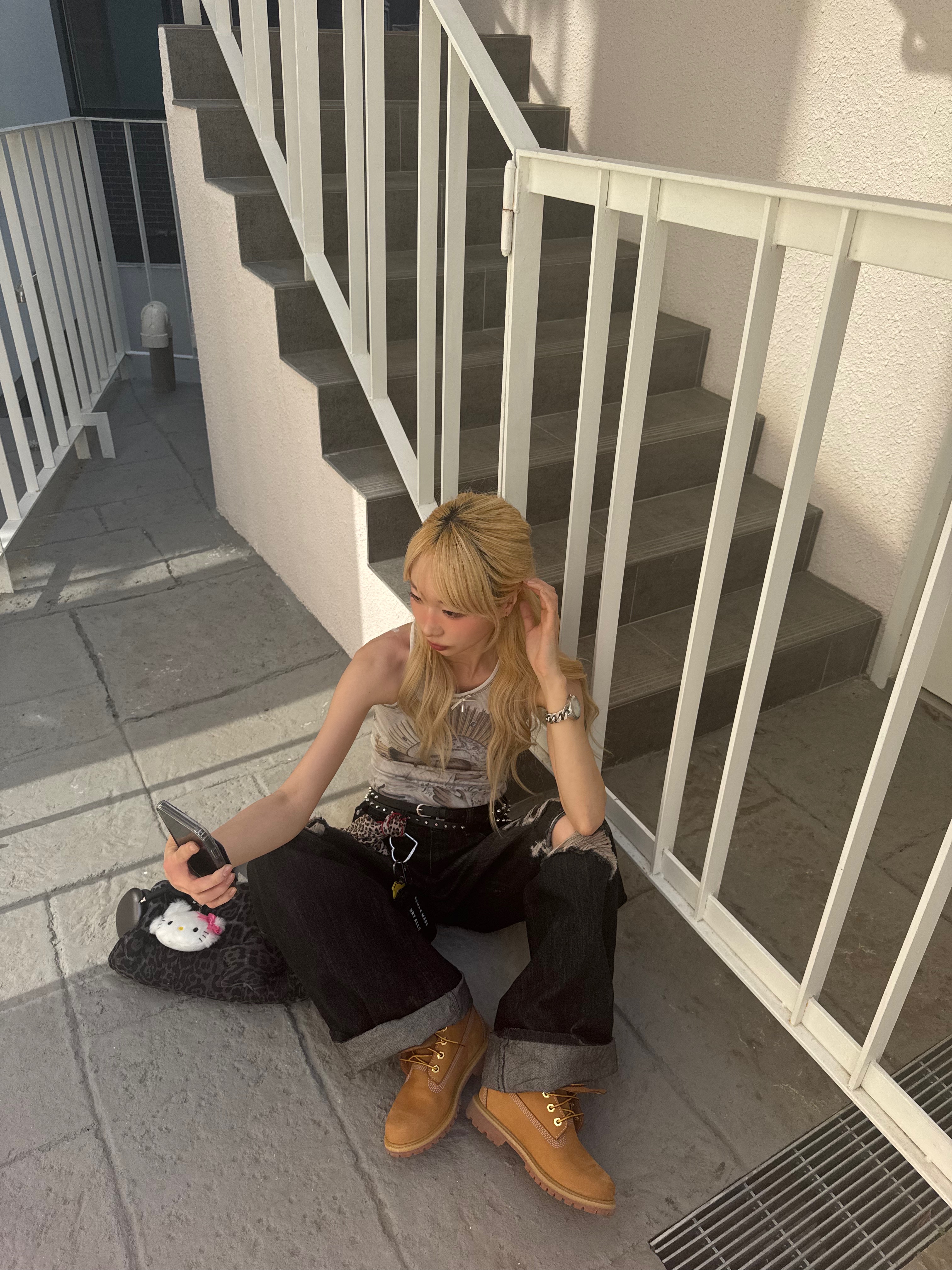 (W) Timberland 6 Inch Premium Waterproof Boot Wheat Nubuck - Medium, Apple AirPods Max Lightning Space Gray (Korean Ver.) 착용 스타일 - 2