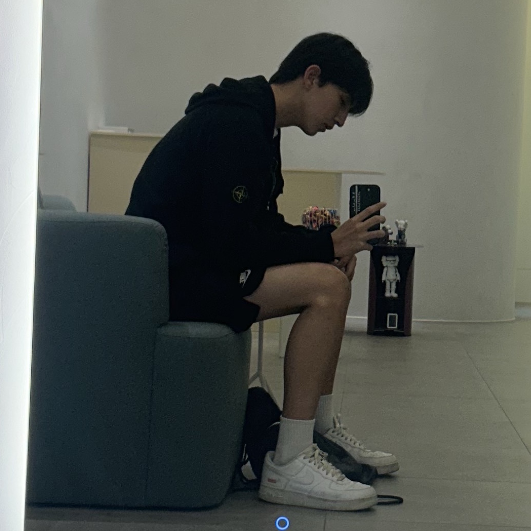 Nike x Supreme Air Force 1 Low White, Nike NSW Woven Shorts Black - Asia 착용 스타일