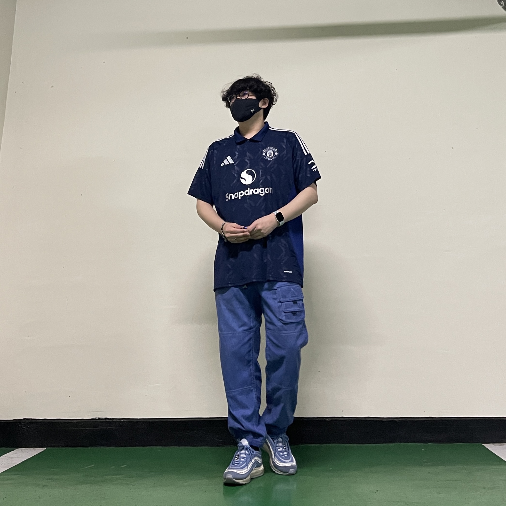 Adidas Manchester United 2024/25 Away Jersey Night Indigo - KR Sizing (Non Marking Ver.), Nike ACG Watchman Peak Pants Blue Void - Asia 착용 스타일 - 1