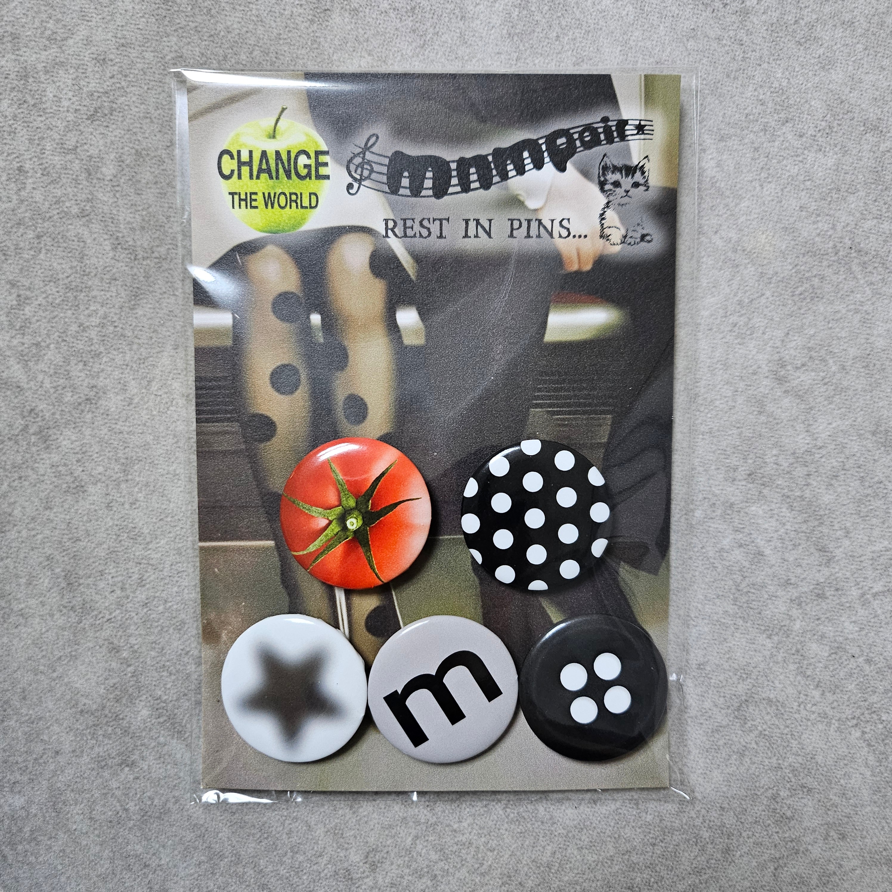 mnmpair Pin Button Polka Dot 착용 스타일