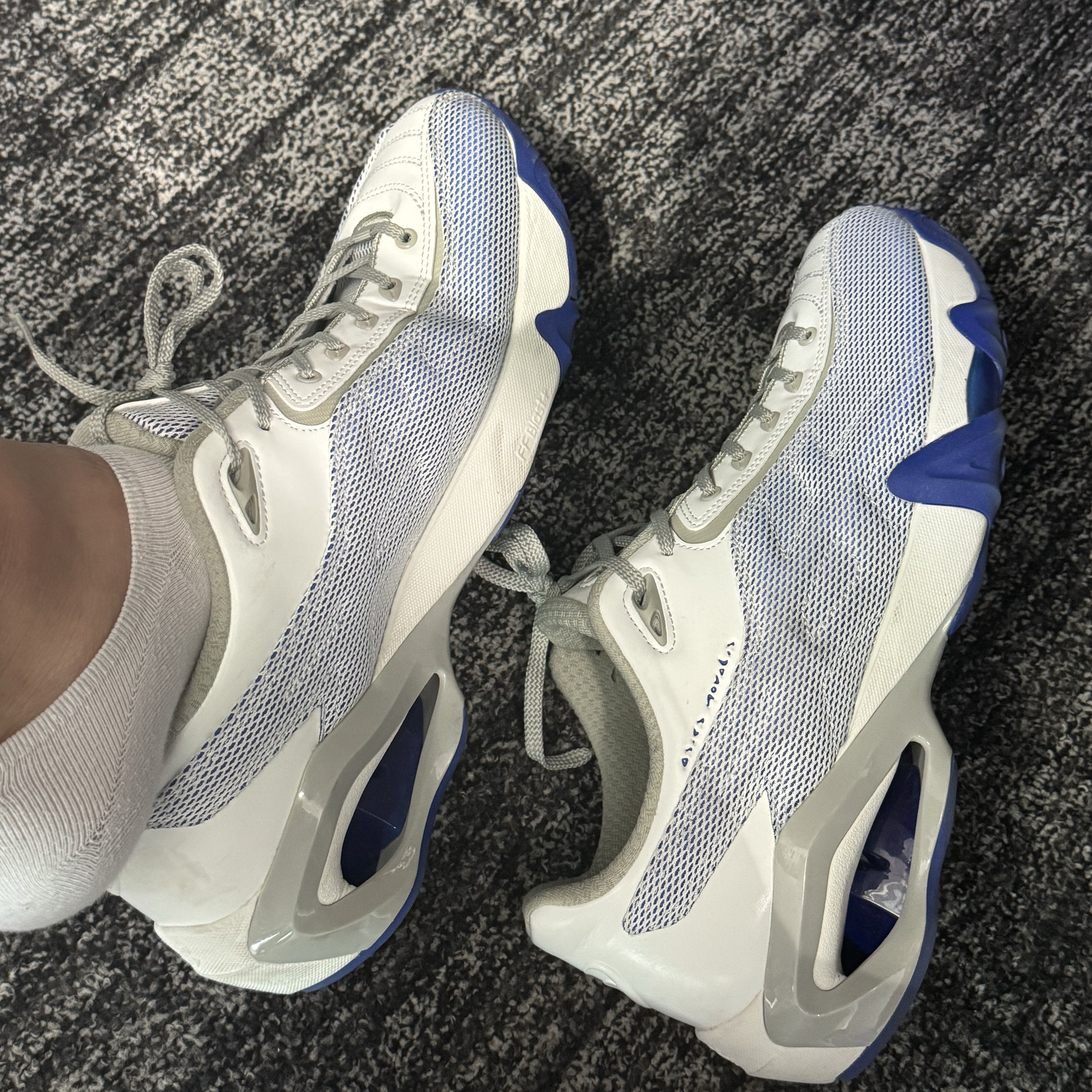 Asics x Kiko Kostadinov Novalis Gel-Teremoa Snow White Asics Blue 착용 스타일