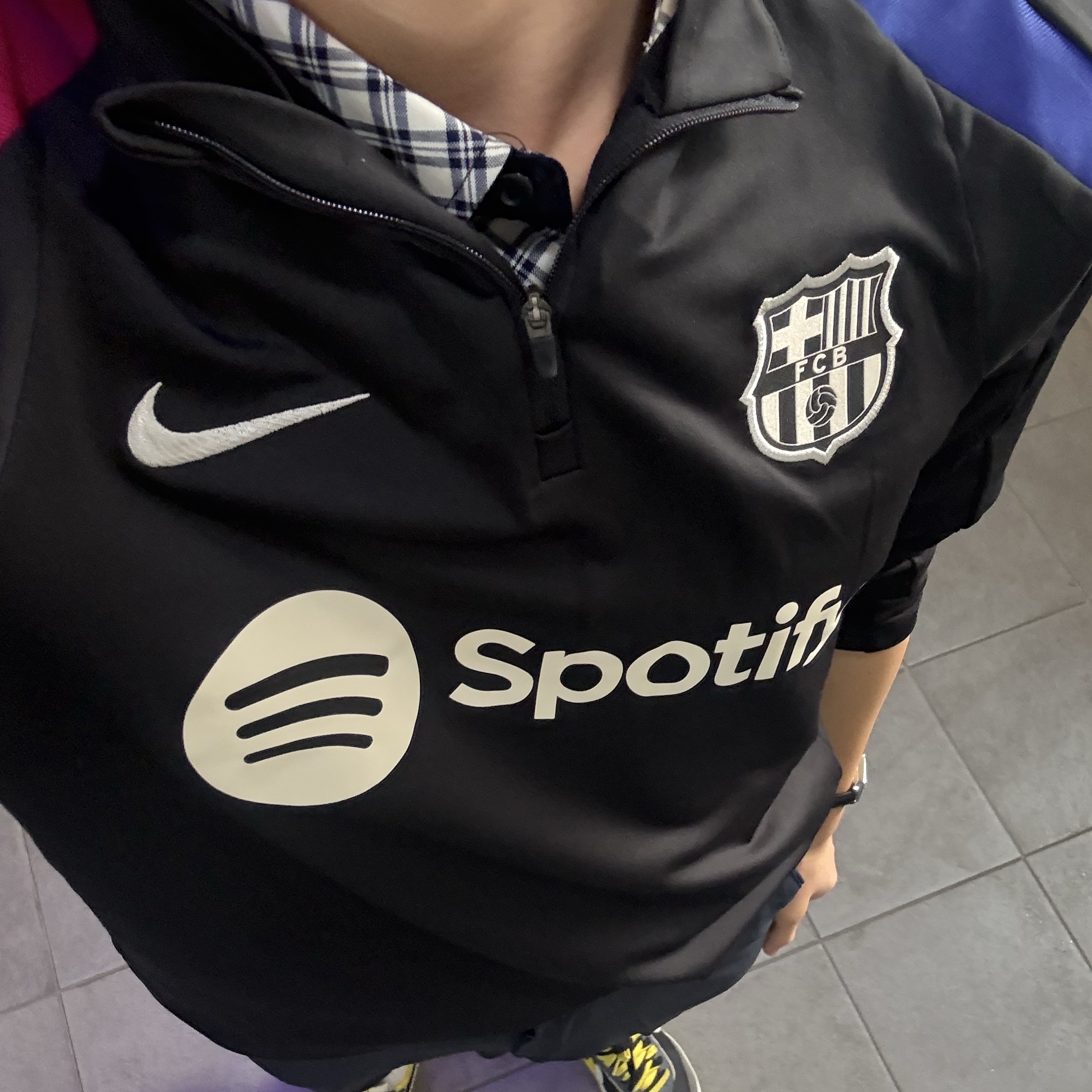 Nike FC Barcelona 2024/25 Strike Dri-Fit Drill Top Black Noble Red (Non Marking Ver.), Nike x Sacai x Undercover LDWaffle Black Bright Citron 착용 스타일