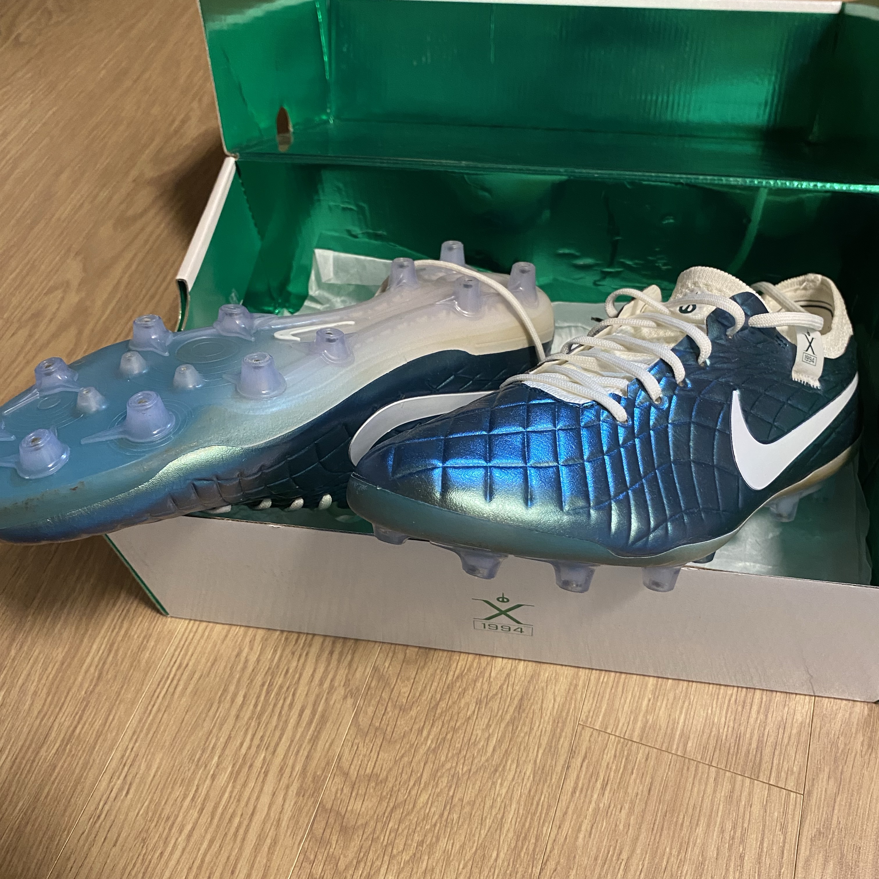 Nike Tiempo Emerald Legend 10 Elite AG Pro Dark Atomic Teal Sail 착용 스타일 - 1