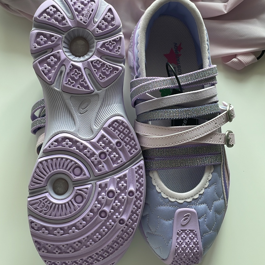 Arc'teryx Heliad 15 Backpack Pink Glow, (W) Asics x Kiko Kostadinov x Heaven by Marc Jacobs Gel-Lokros Vapor Cosmos 착용 스타일 - 6