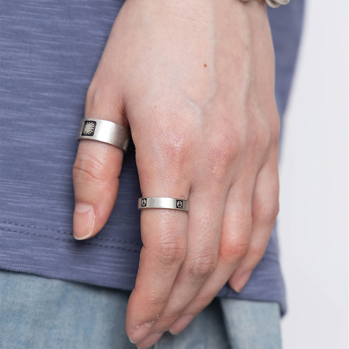 【韓国のみ】 TOWTOW.ARCHIVE Carved Ring Set Silve 토우토우아카이브 카브드 링 세트 실버 | TOWTOW.ARCHIVE | KREAM