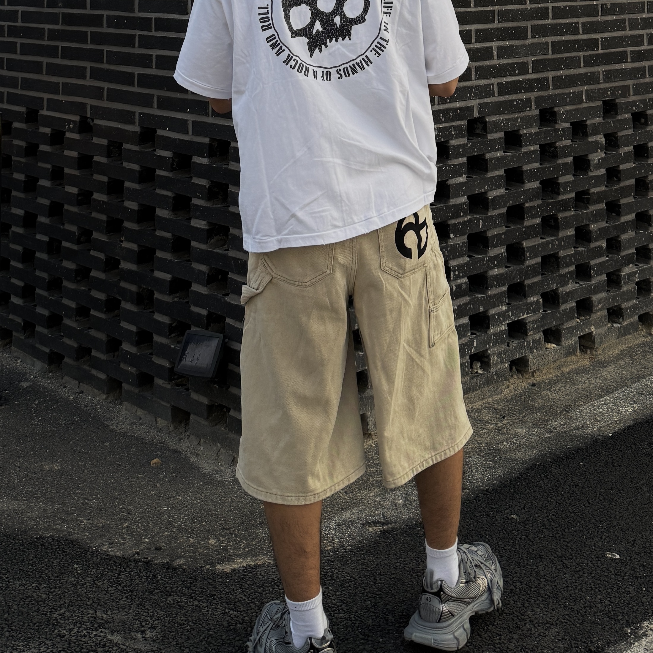 ETCE Cross Destroyed Cap Black, ETCE Twin T-Shirt White 착용 스타일 - 3