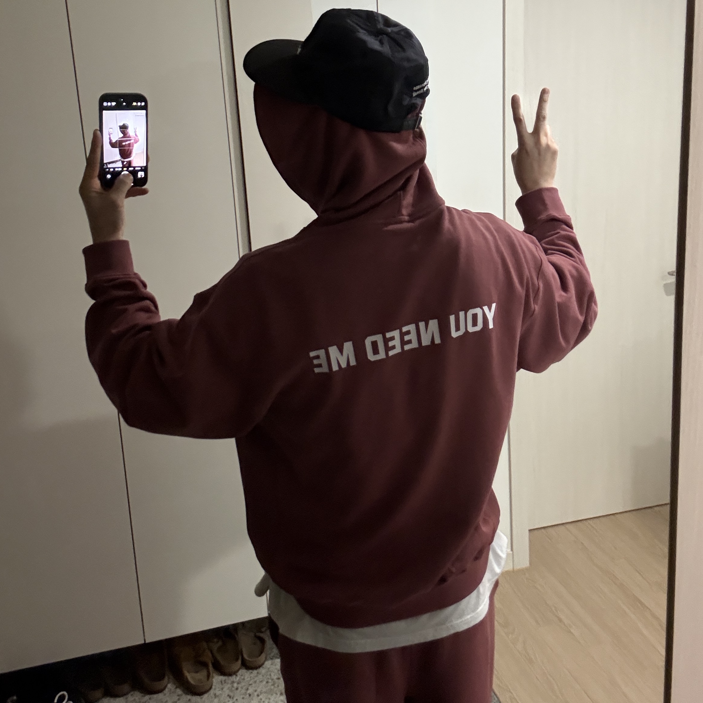 Broken Beat Staff Set-Up Hoodie 착용 스타일 - 1