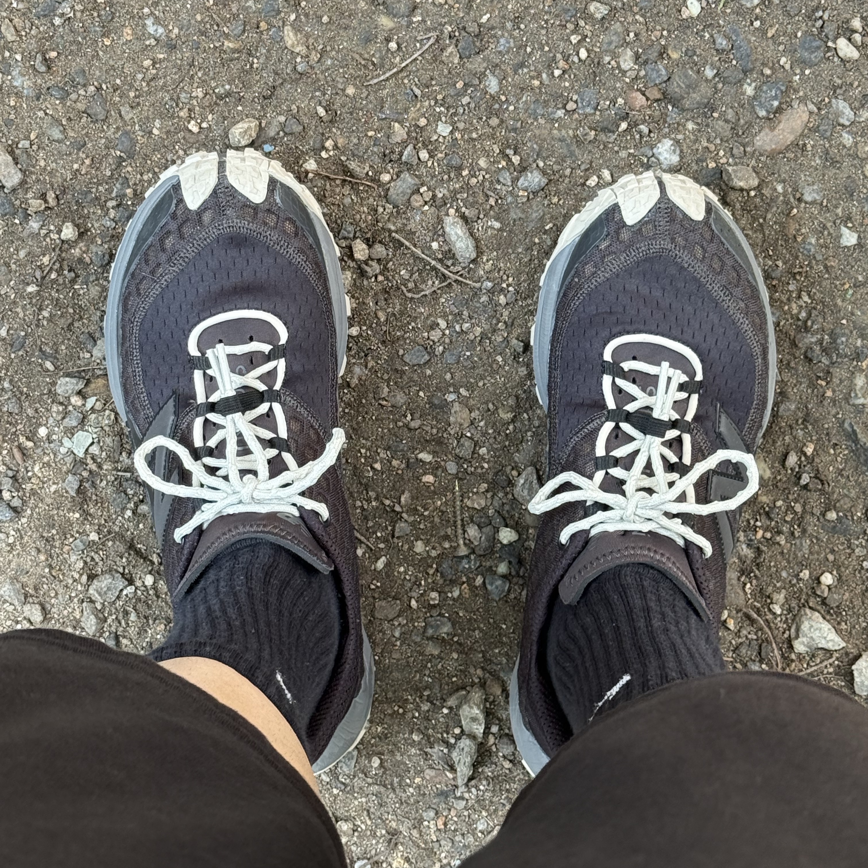 New Balance Minimus Trail Black 착용 스타일 - 1