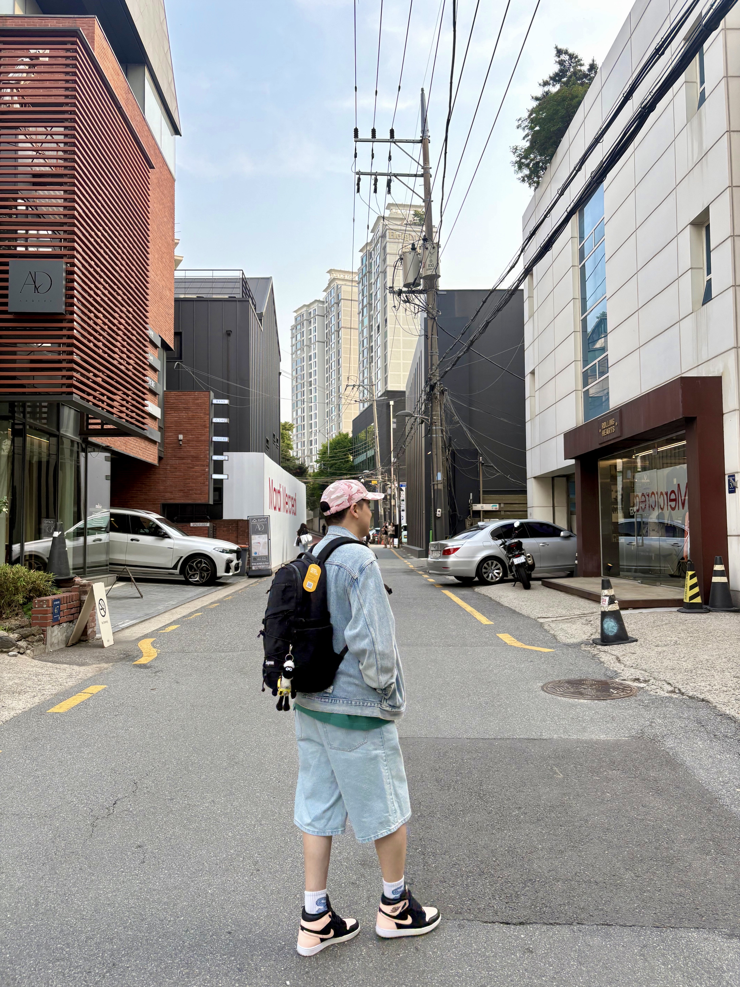 Supreme Backpack Black - 25SS, Supreme Pigment Coated S Logo 6-Panel Pink Camo - 25SS 착용 스타일 - 3