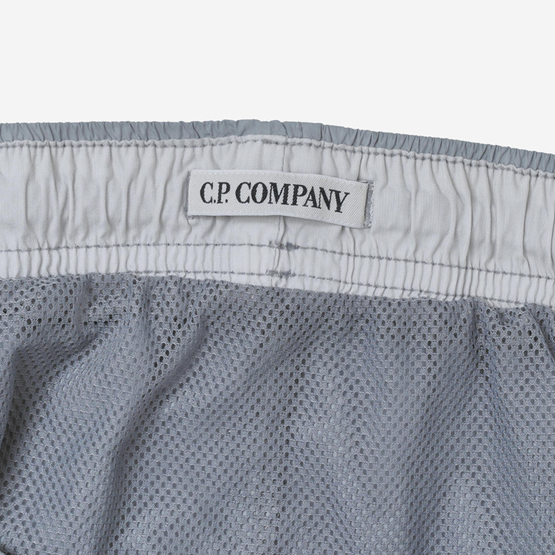 C.P. 컴퍼니 플랫 나일론 카고 스윔 쇼츠 그레이 - 25SS(C.P. Company Flatt Nylon Cargo Swim Shorts Grey - 25SS) - 4