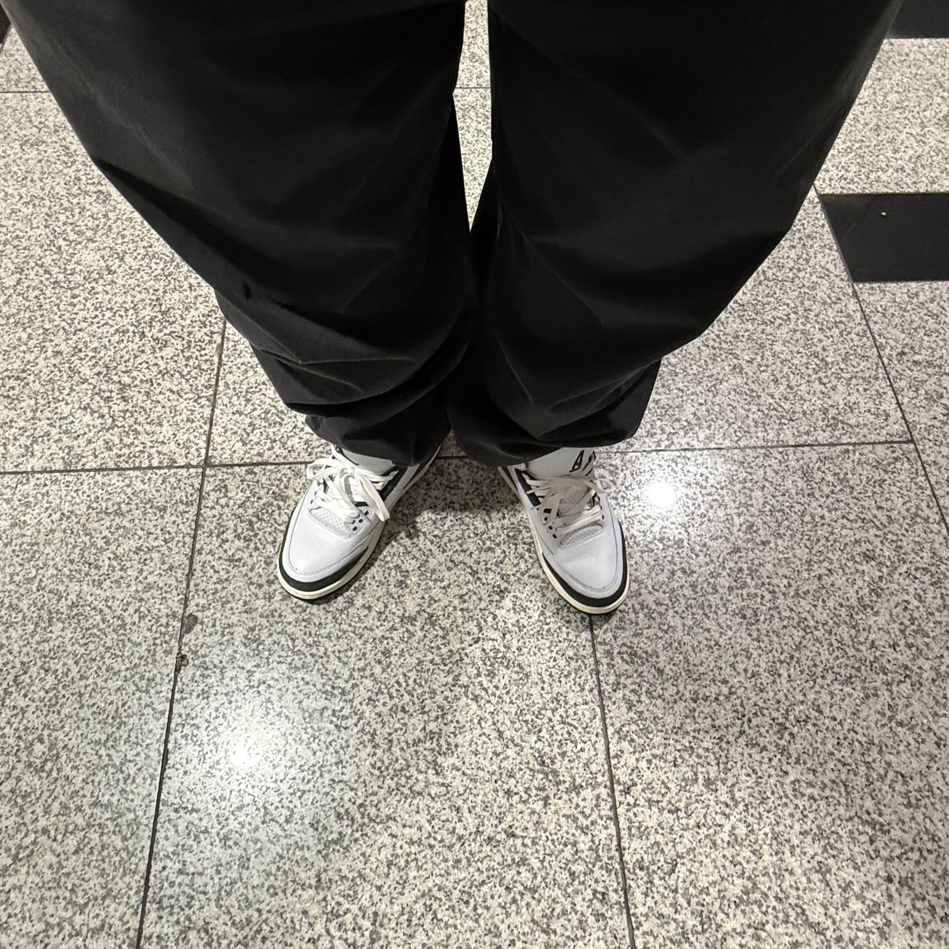 Jordan 3 x A Ma Maniere Retro OG SP For The Love 착용 스타일 - 1