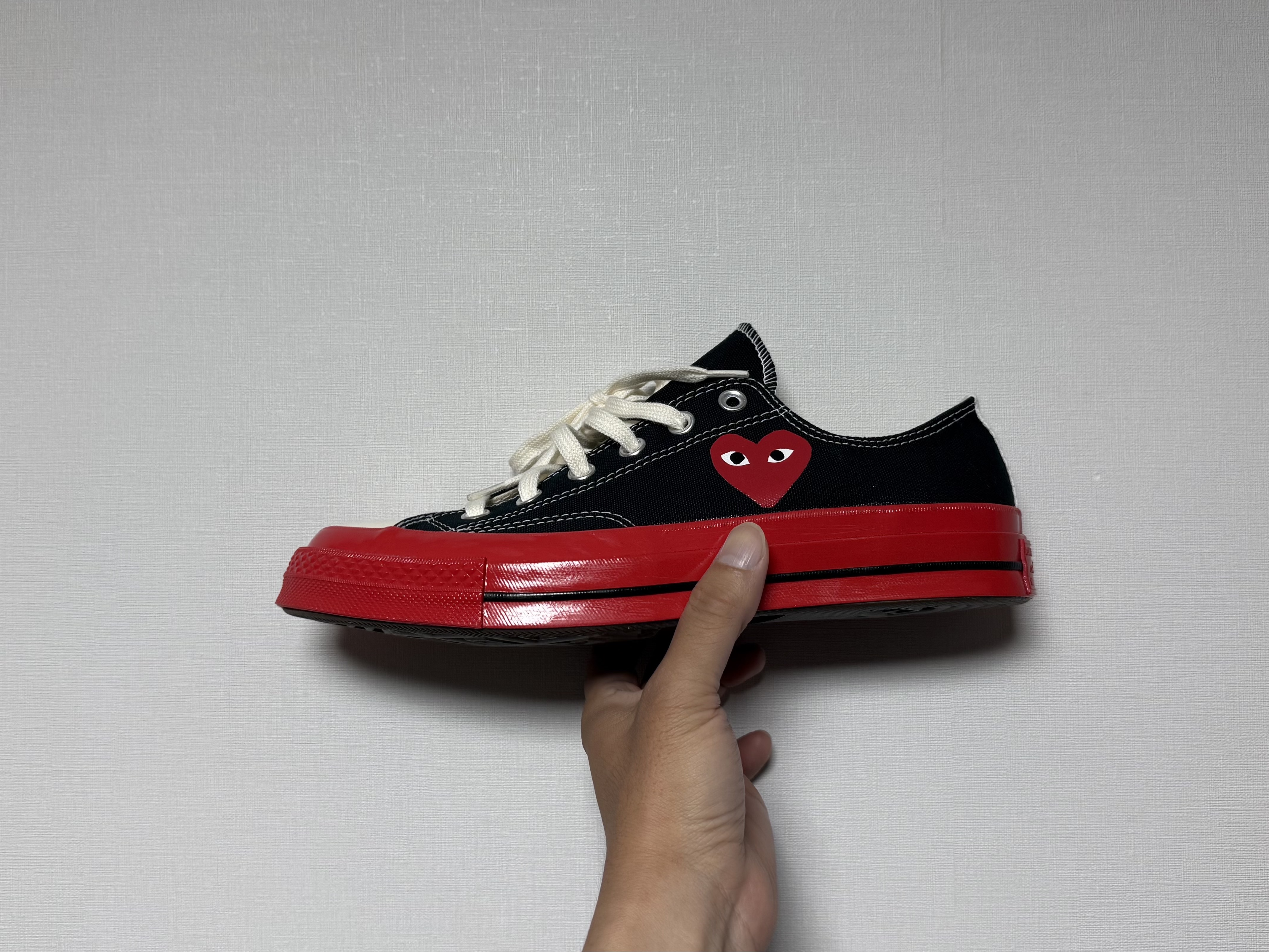 Converse x Play Comme des Garcons Chuck 70 Ox Black 착용 스타일