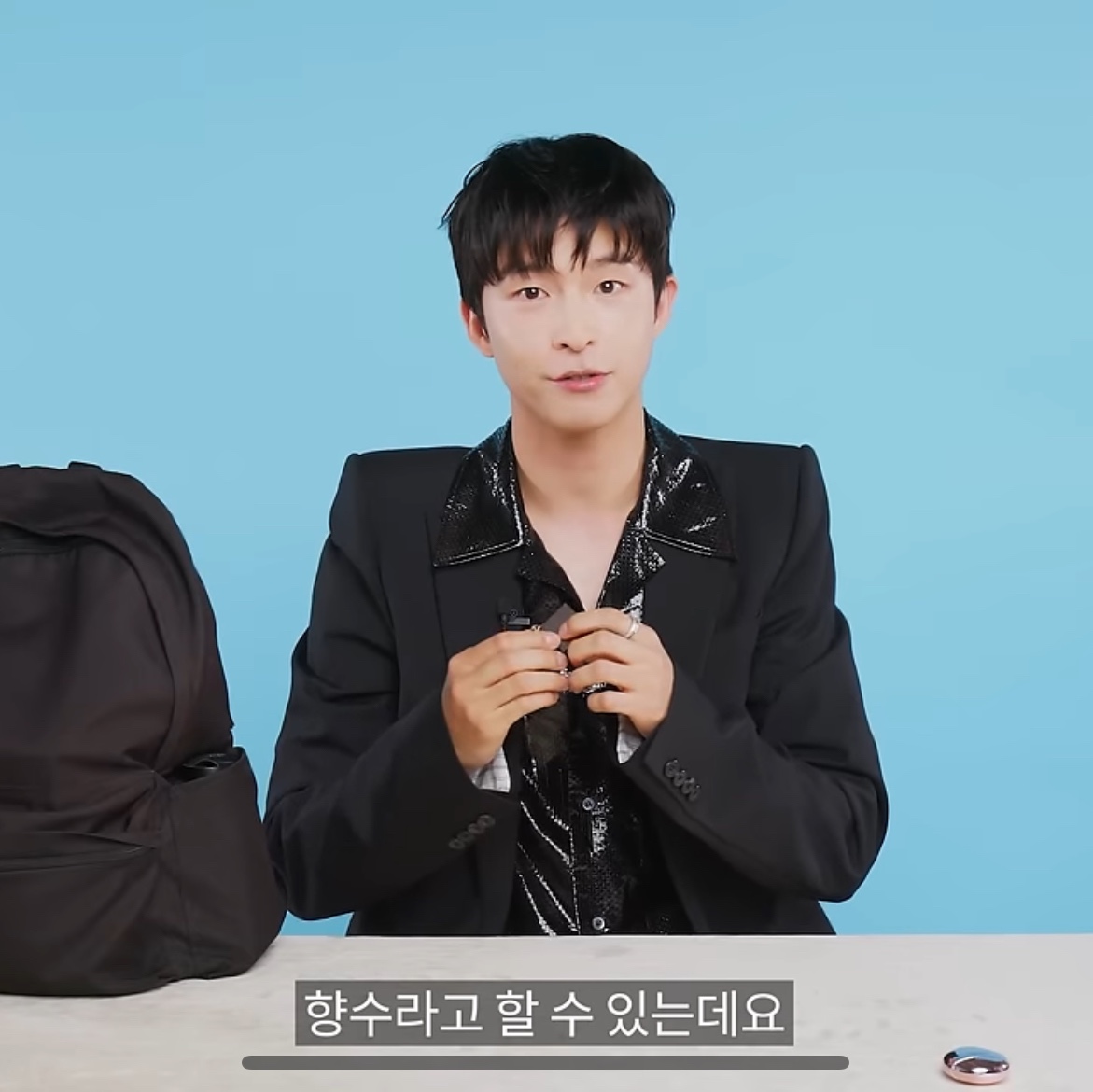 Tamburins Perfume Balm Bottari 6.5g, Tamburins Egg Lip Balm Unscented 착용 스타일