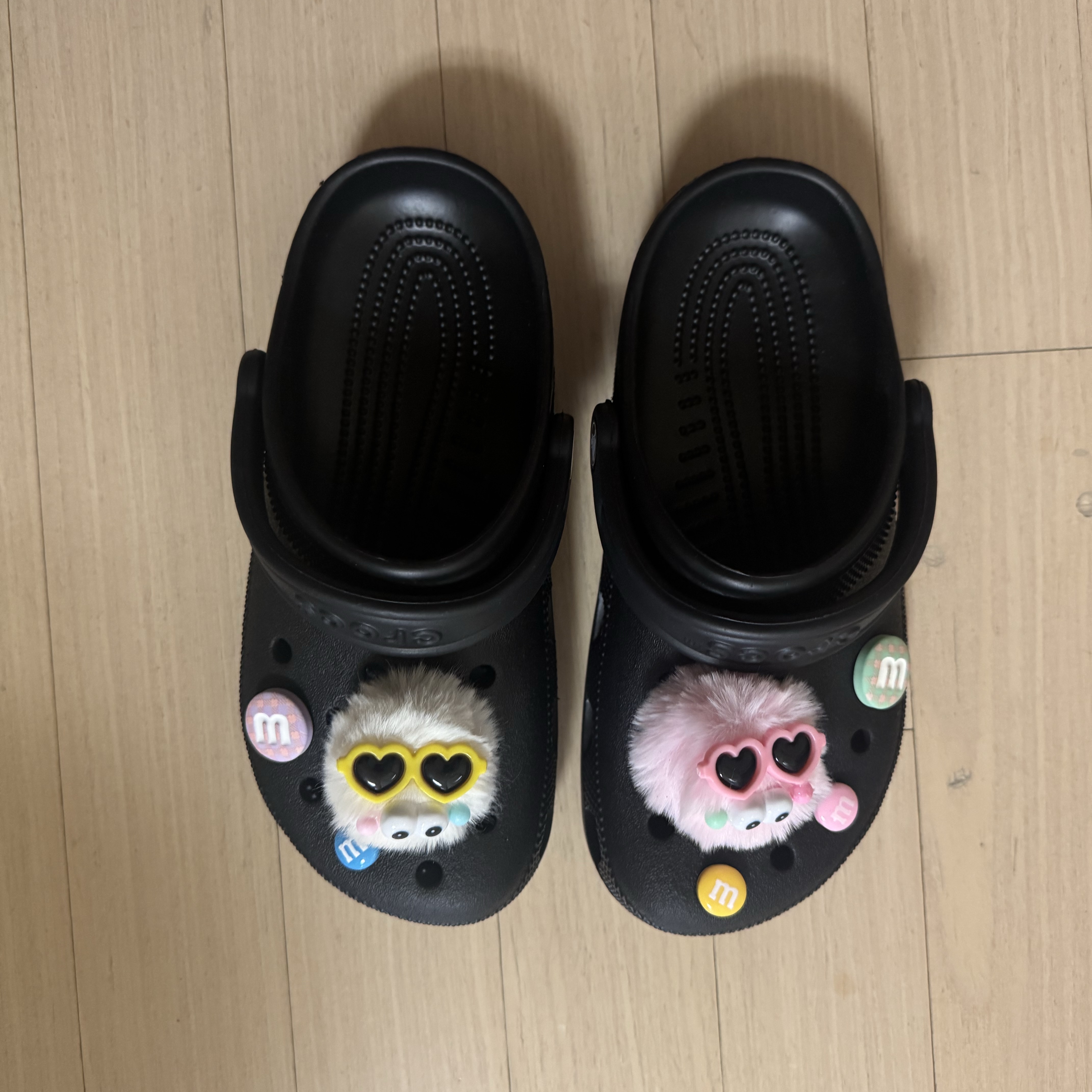 Crocs Classic Clog Black 착용 스타일
