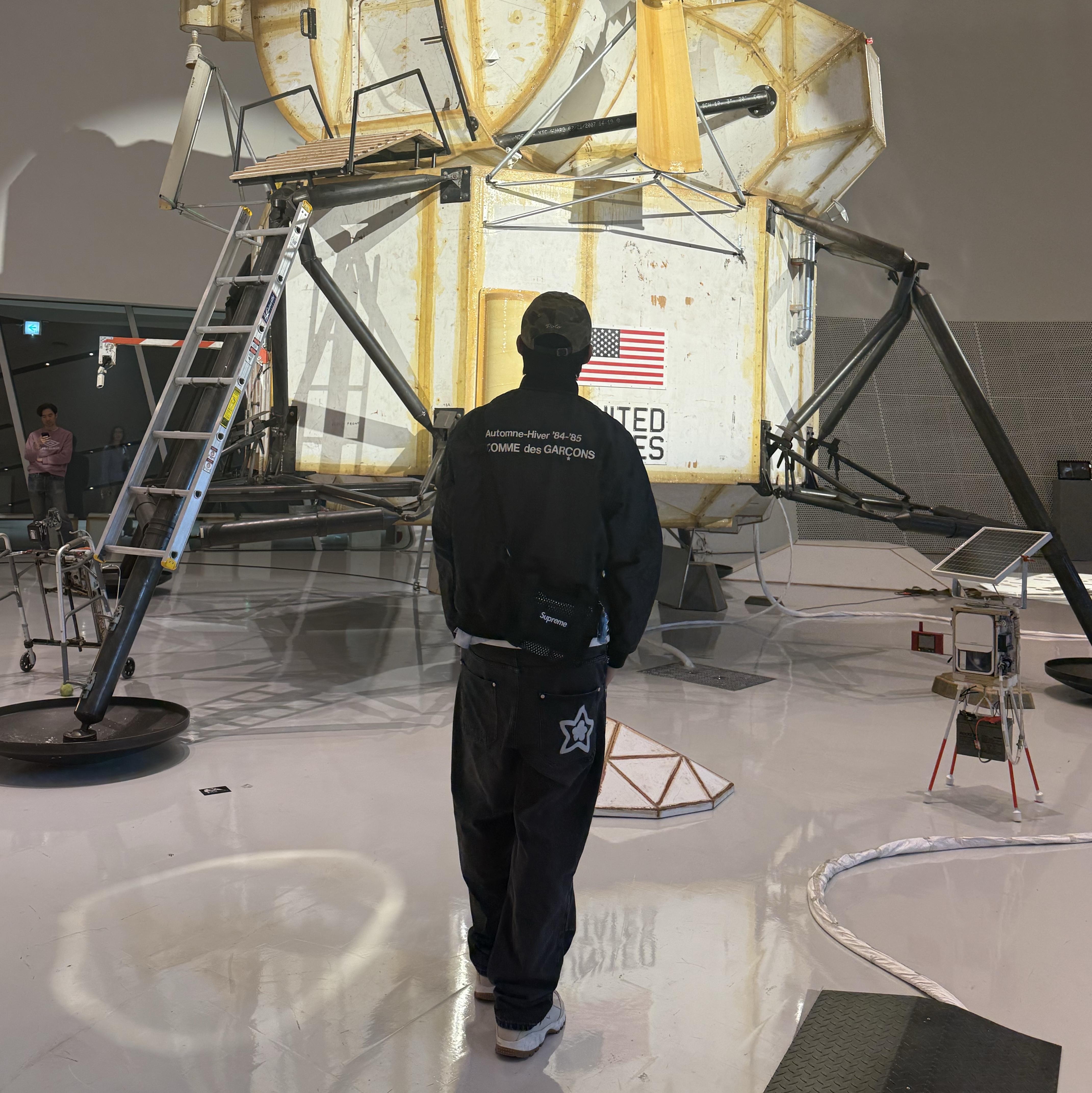 CDG Quilted '84-85 Staff Blouson Black, Supreme Mesh Mini Duffle Bag Black - 25SS 착용 스타일 - 1