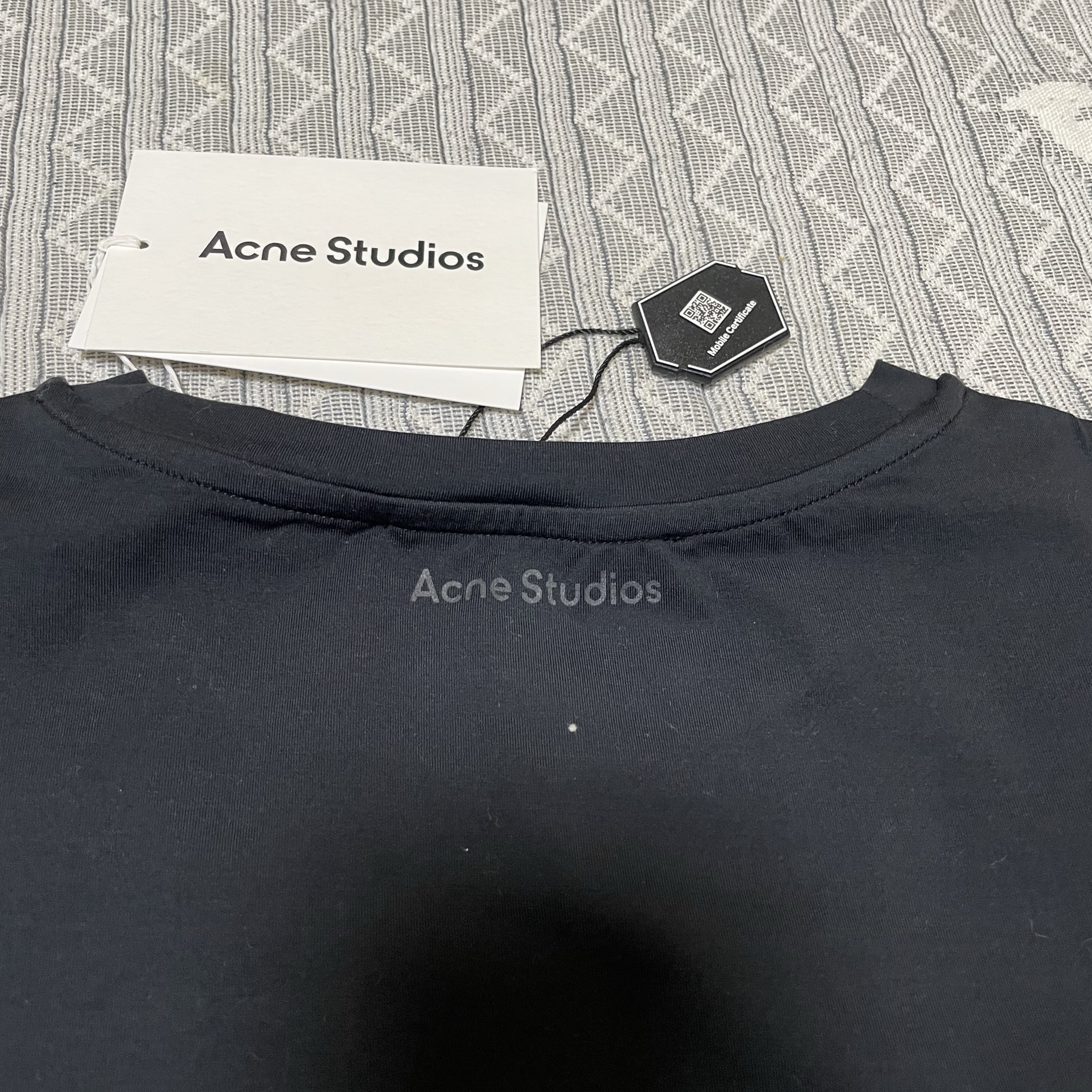 Acne Studios T-Shirt Regular Fit Black 착용 스타일