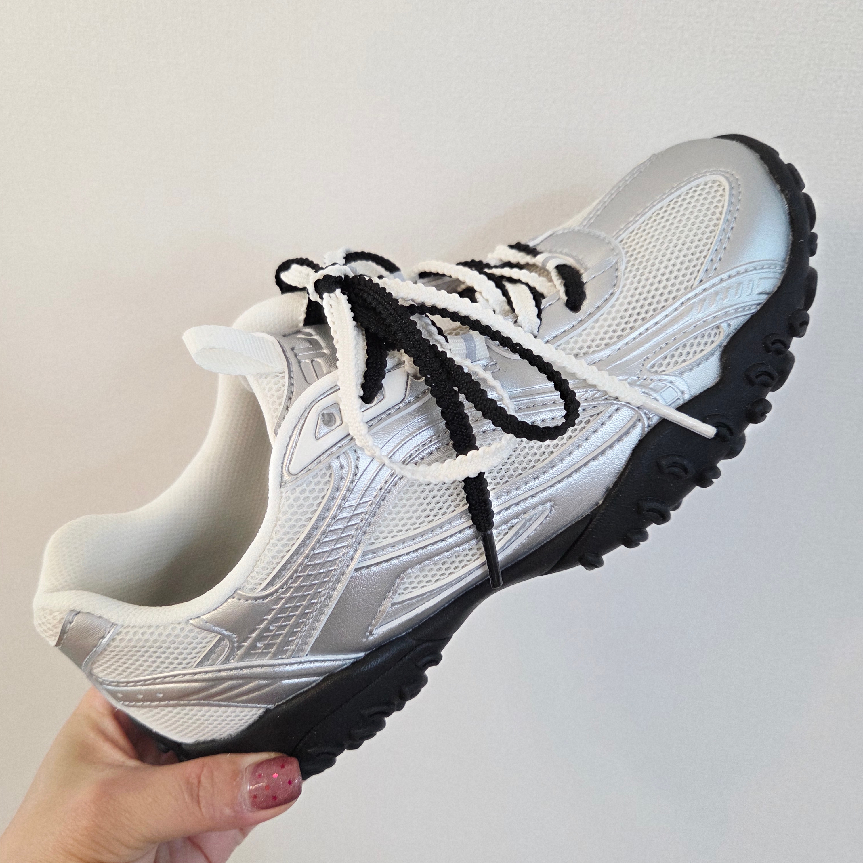 Fila Echappe MS Silver Moon 착용 스타일 - 3