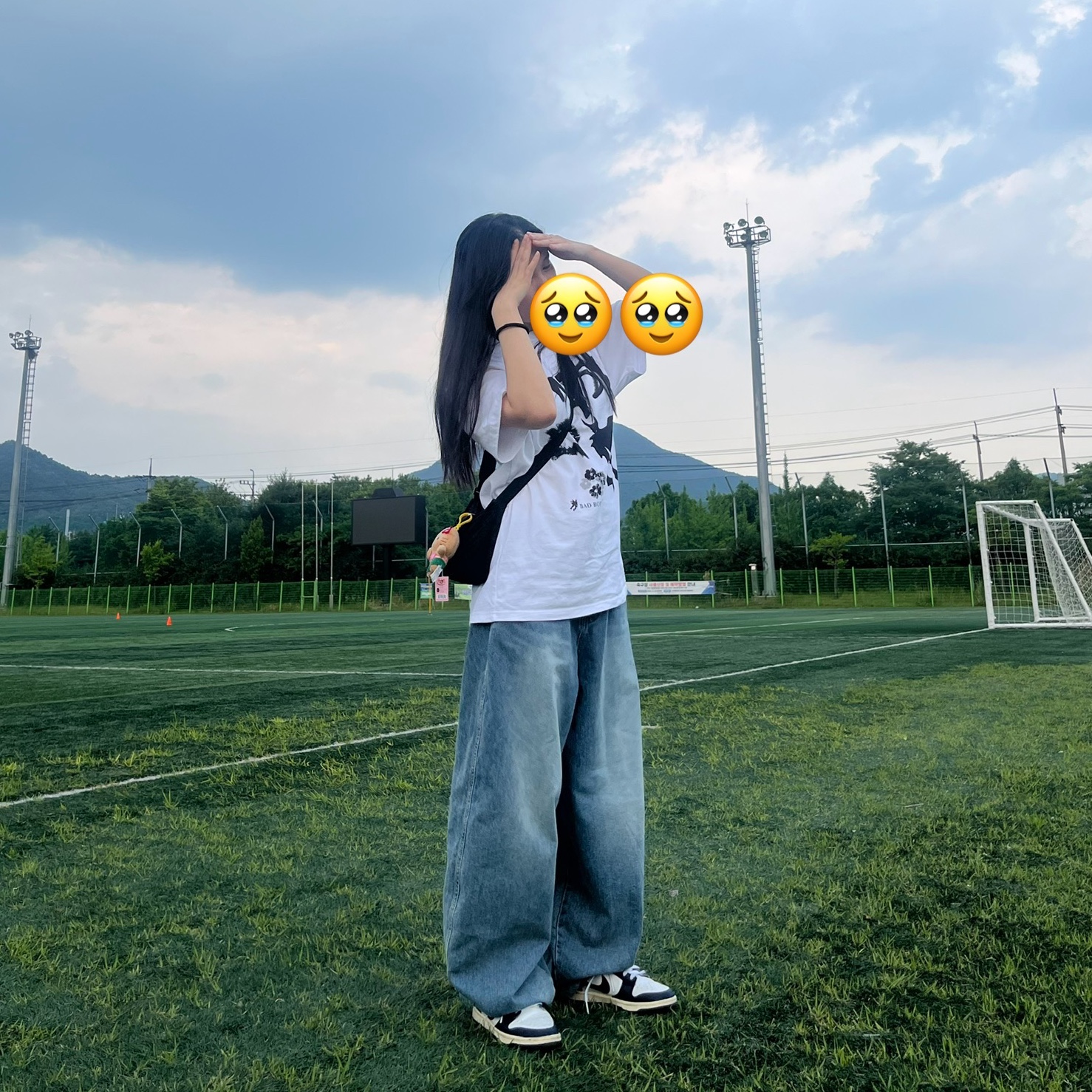 (W) Nike Dunk Low Vintage Midnight Navy 착용 스타일