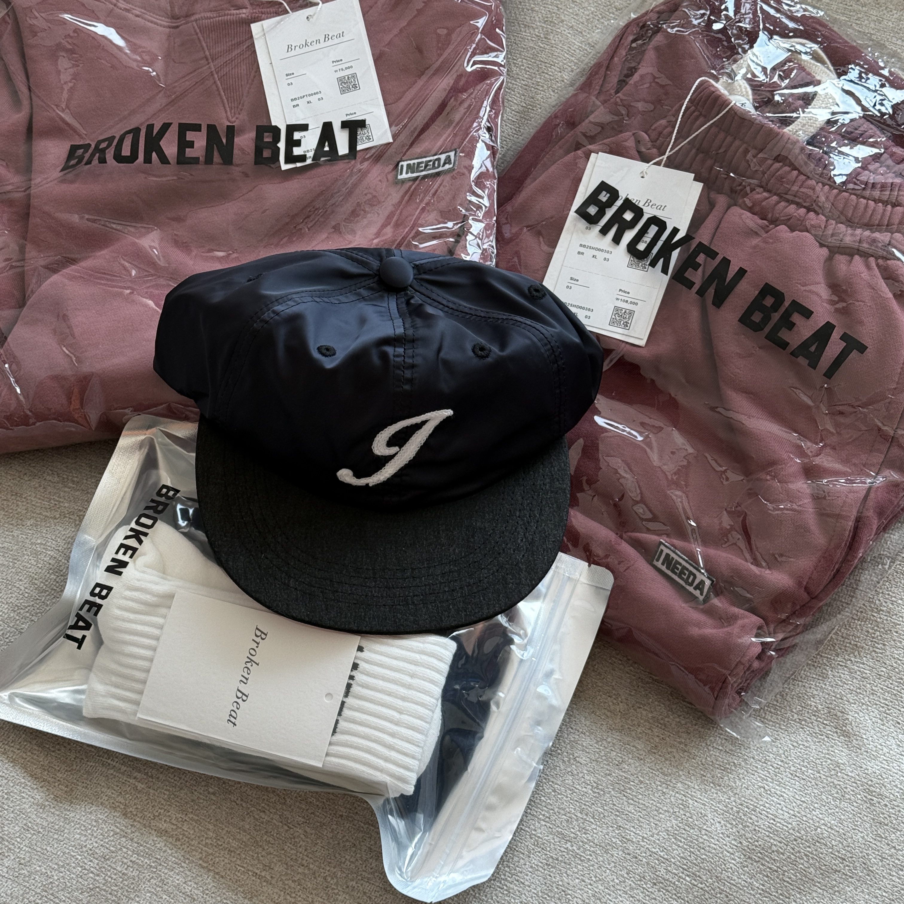 Broken Beat Cashing Dream Ball Cap, Broken Beat Staff Set-Up Pants 착용 스타일 - 2