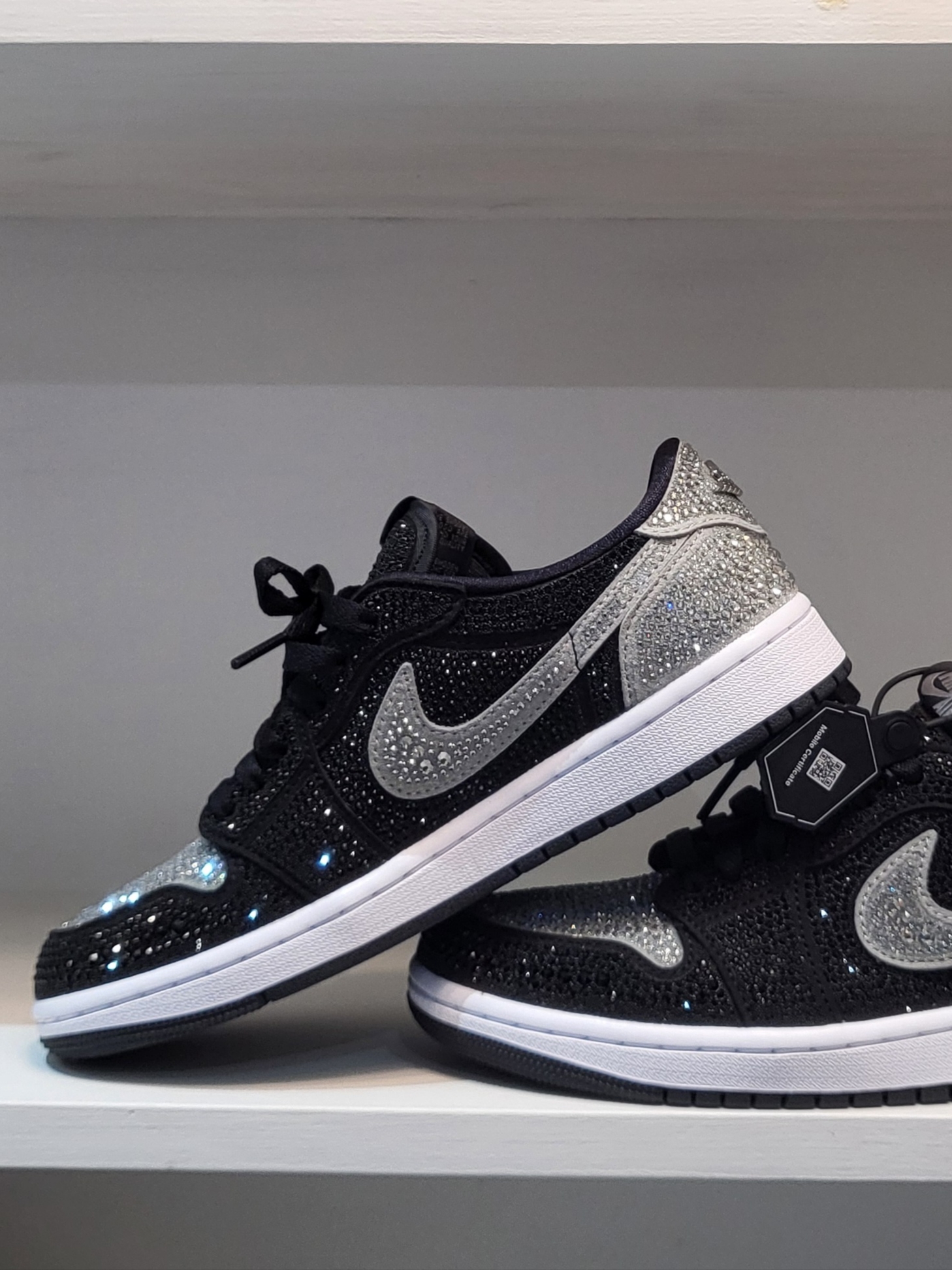 (W) Jordan 1 x Swarovski Low OG Crystal 착용 스타일 - 6