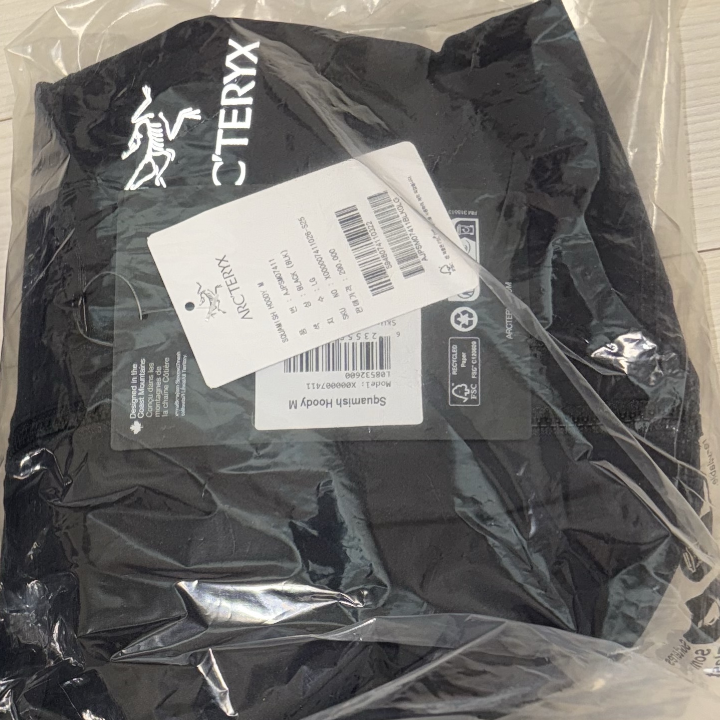 Arc'teryx Squamish Hoody Black 착용 스타일