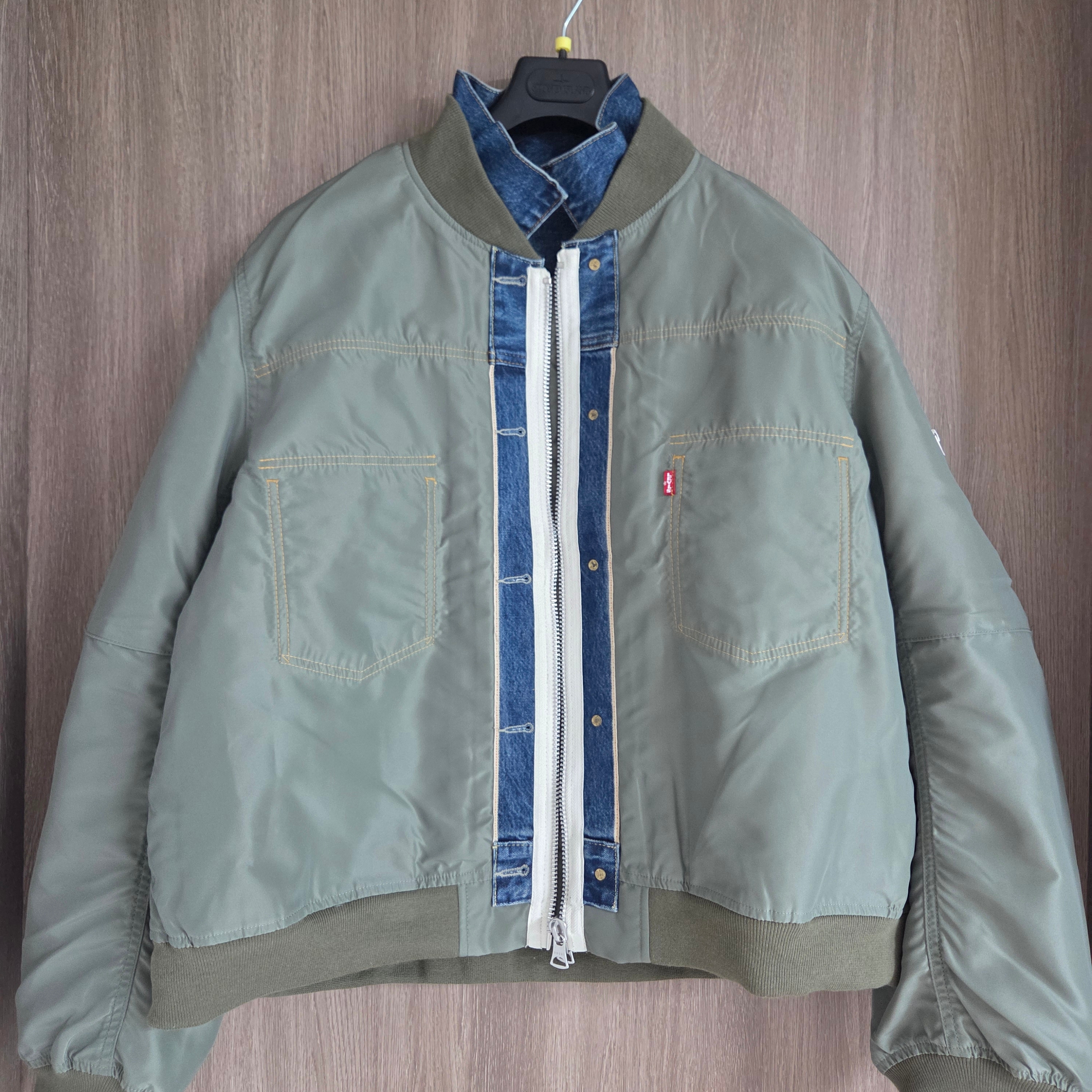 Levi's x Sacai Denim x Nylon Twill Reversible Blouson Blue Khaki 착용 스타일 - 1