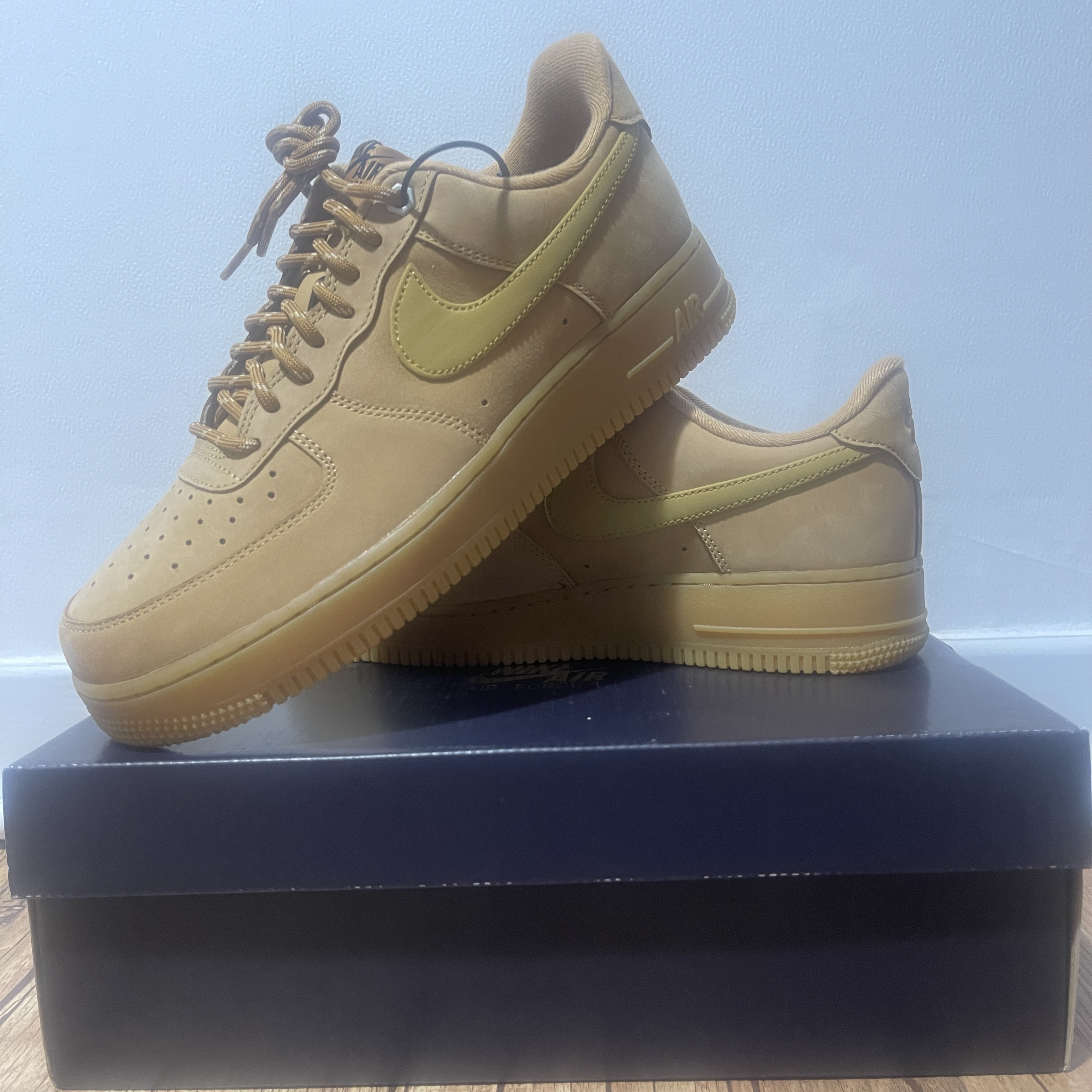 Nike Air Force 1 '07 WB Flax 착용 스타일