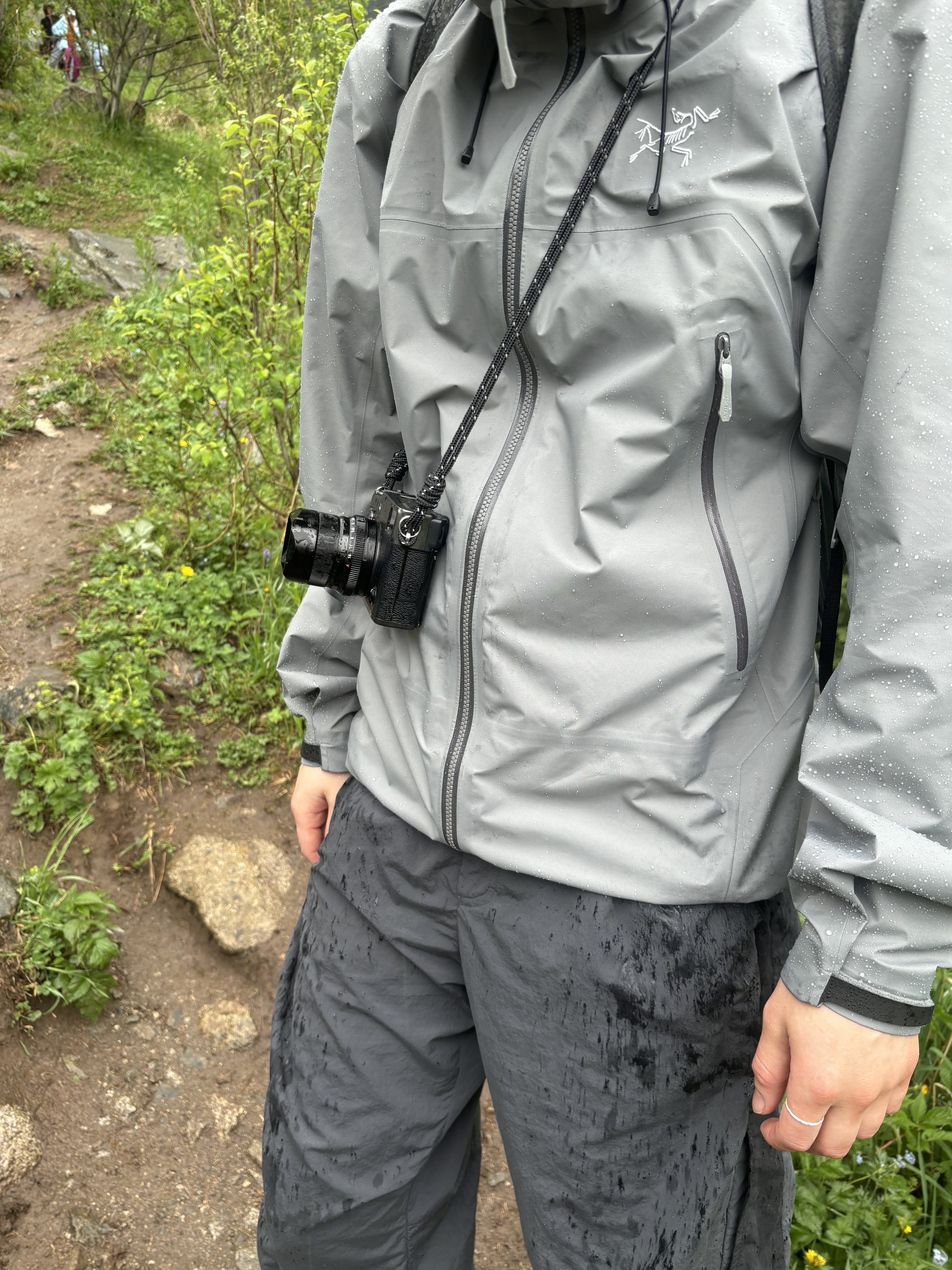 Arc'teryx Beta SL Jacket Void 착용 스타일 - 1
