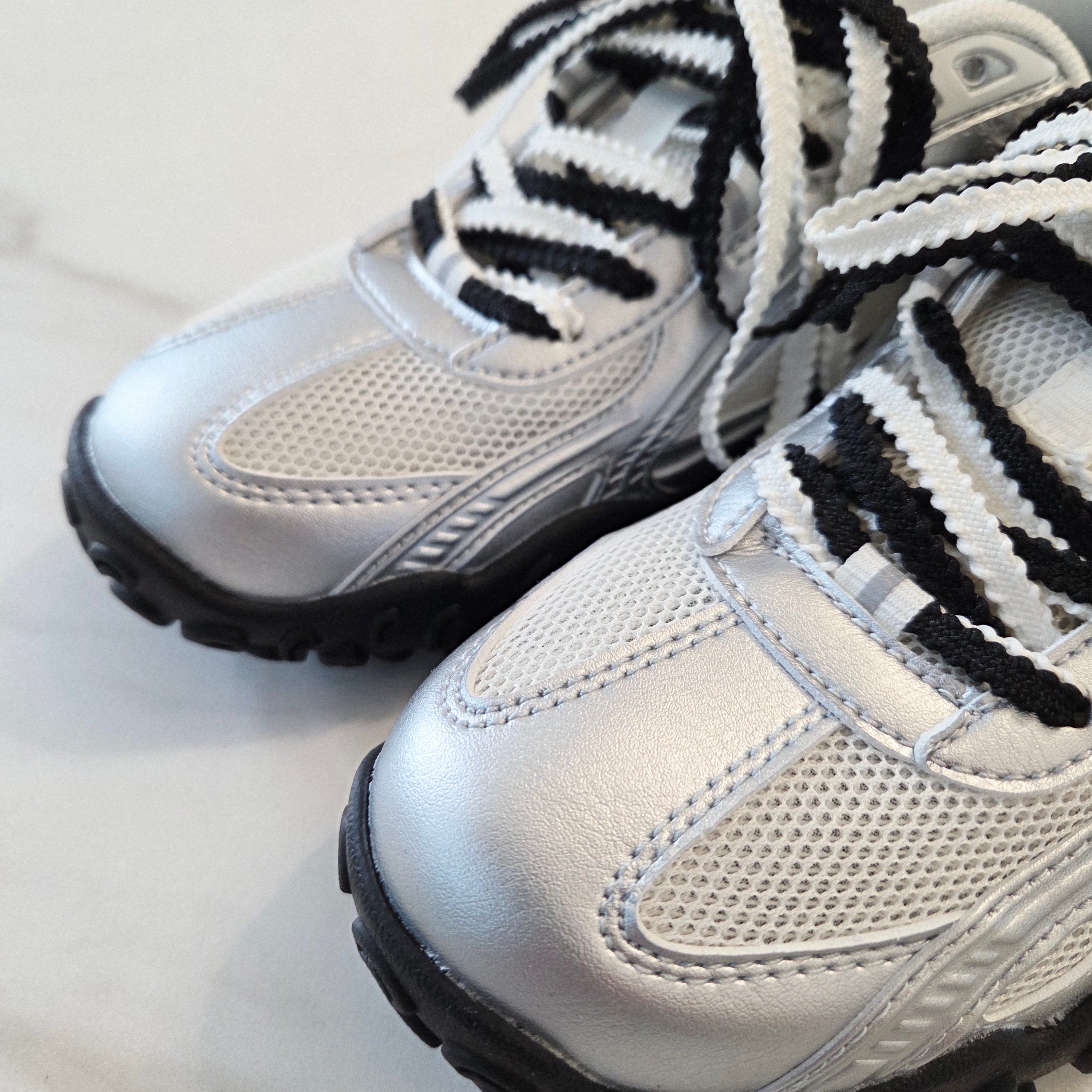Fila Echappe MS Silver Moon 착용 스타일 - 1