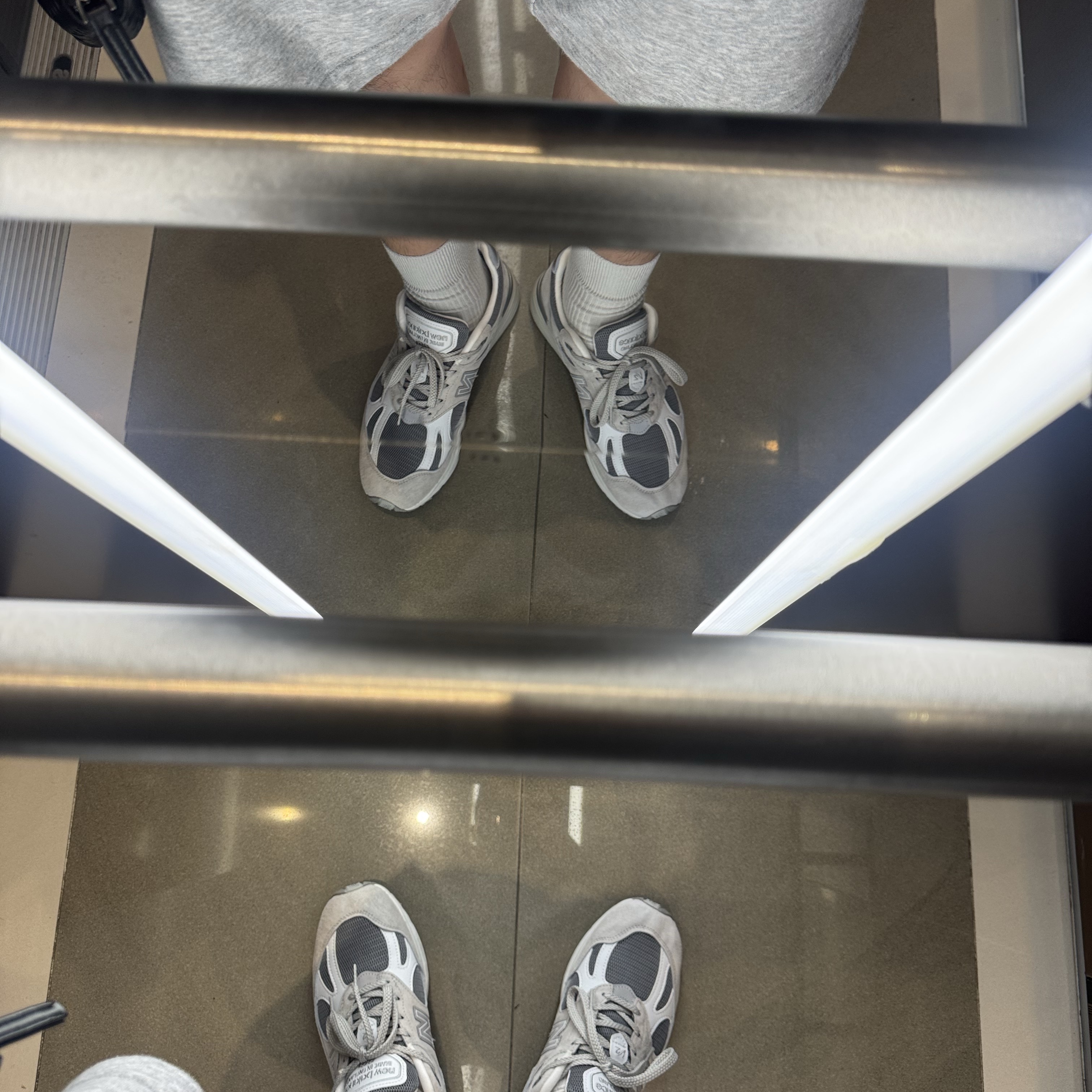 New Balance 991v2 Made in UK Nimbus Cloud Cool Grey - D Standard 착용 스타일