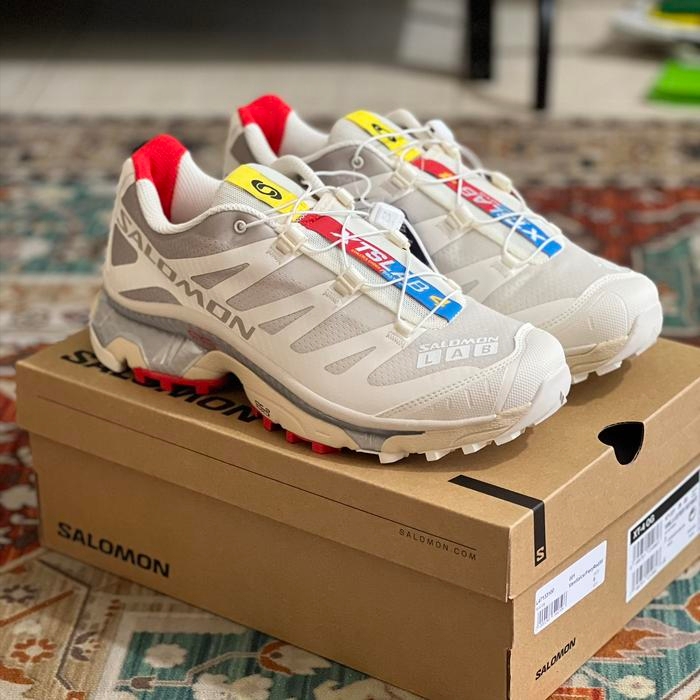 Salomon XT-4 Vanilla Ice 착용 스타일