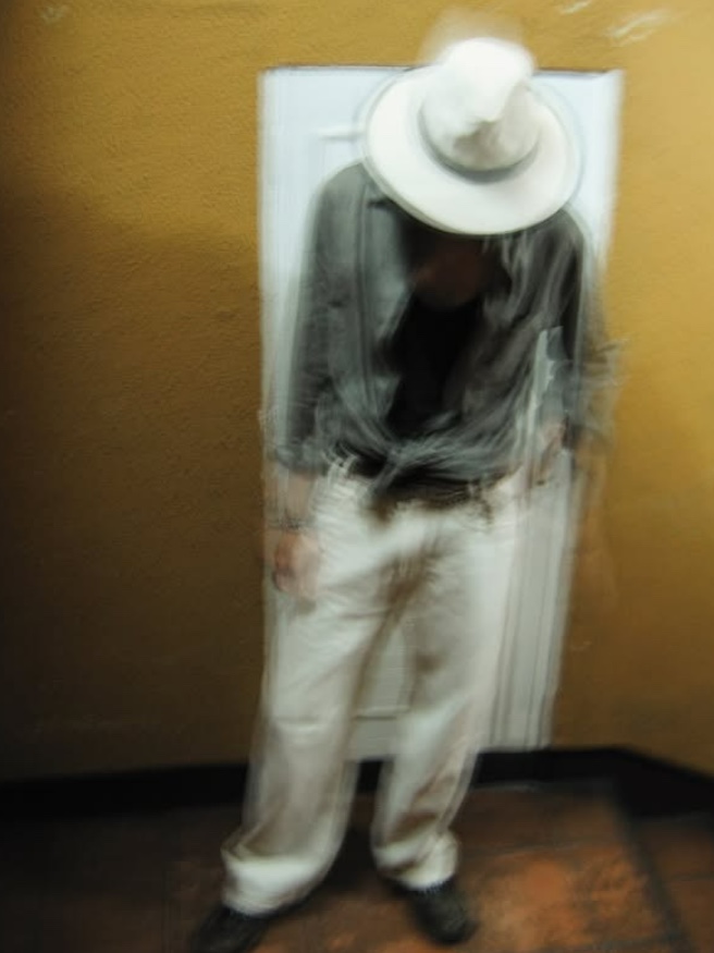 AA Hidden Attitude Logo Pants Ivory 착용 스타일 - 3