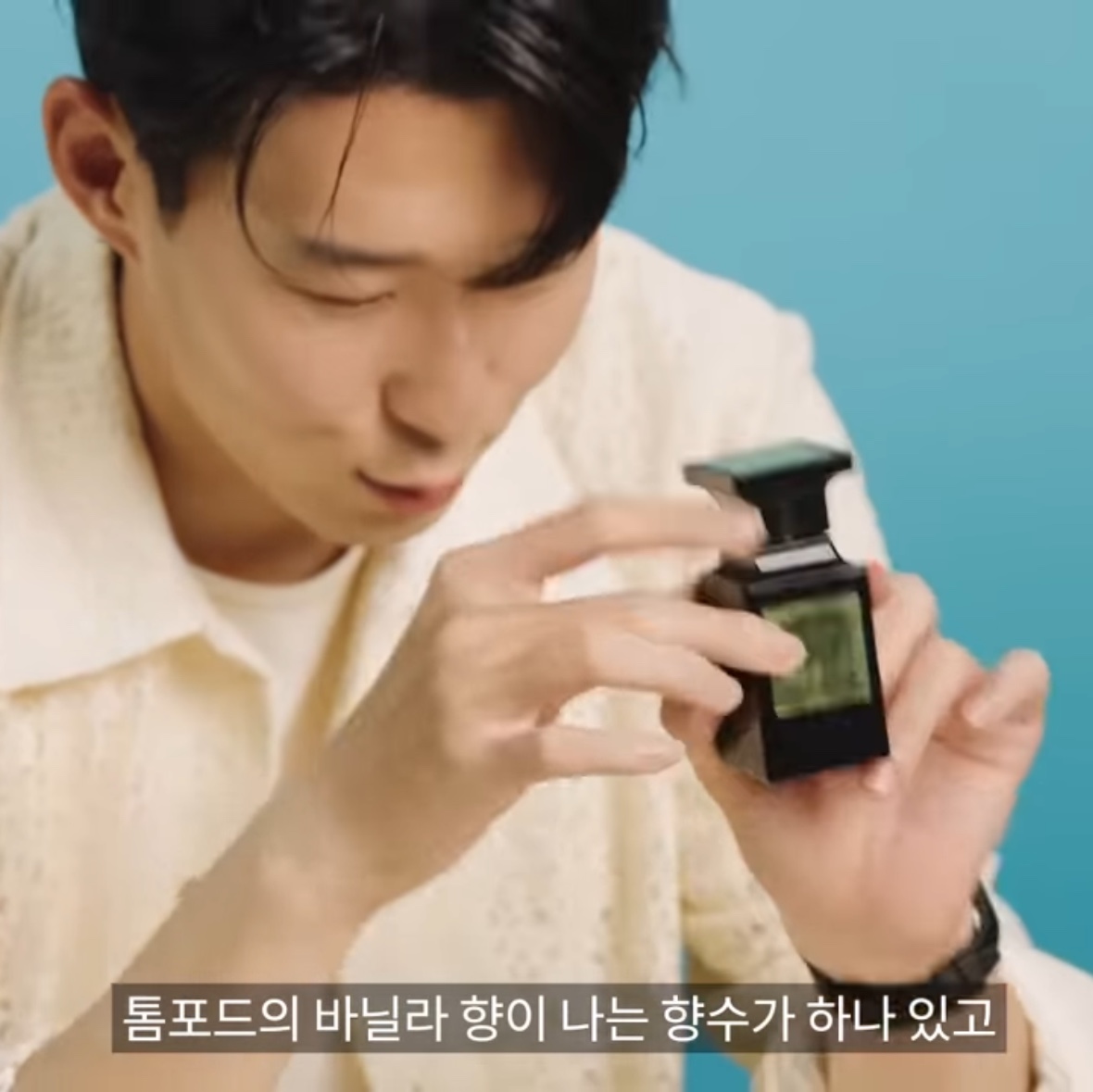 Tom Ford Vanille Fatale Eau De Parfum 50ml, Tom Ford Vanille Fatale Eau De Parfum 50ml Renewal Ver. 착용 스타일 - 2