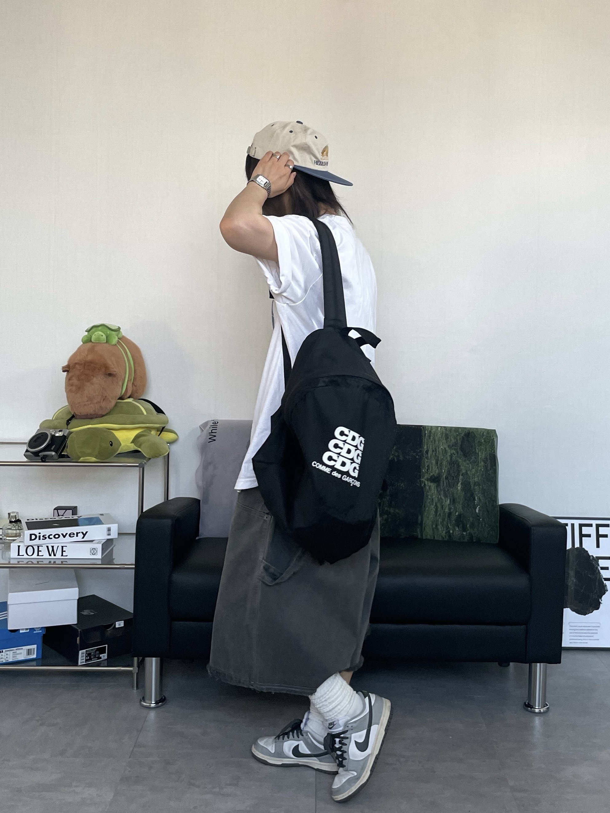 Adidas Superstar Premium Black White, Hello Sunrise Two Tone Washed OG Logo 6Panel Cap Beige & Vintage Blue 착용 스타일 - 4