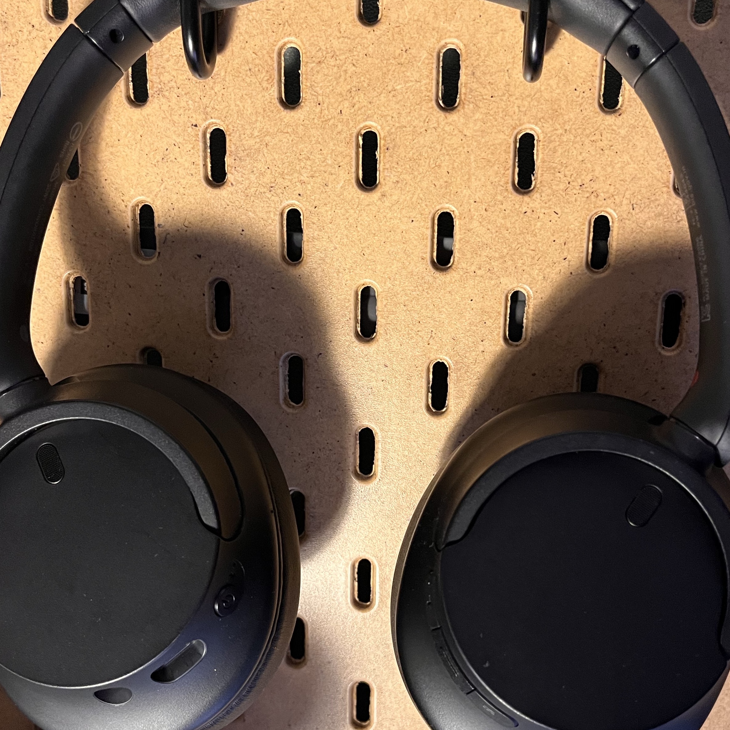 Sony WH-CH720N Black (Sony Korea Ver.) 착용 스타일