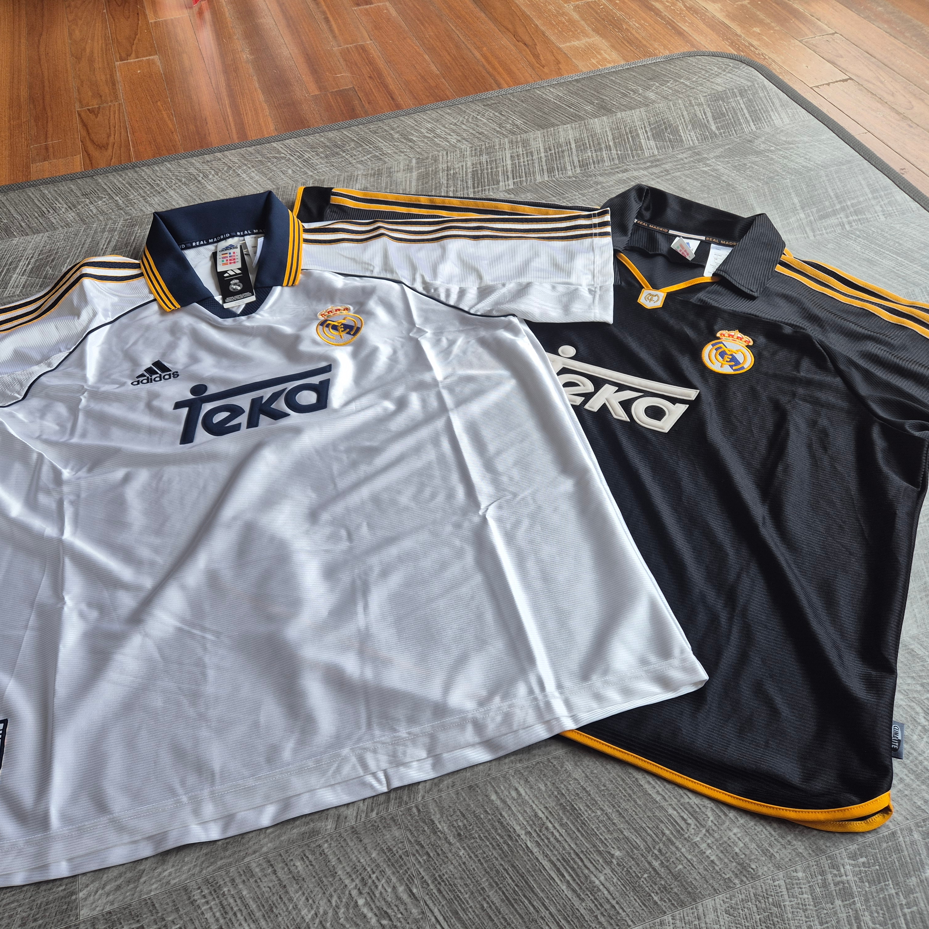 Jordan 4 x Nike SB Retro SP Navy, Adidas Real Madrid 99/00 Home Jersey White - KR Sizing (Non Marking Ver.) 착용 스타일 - 2