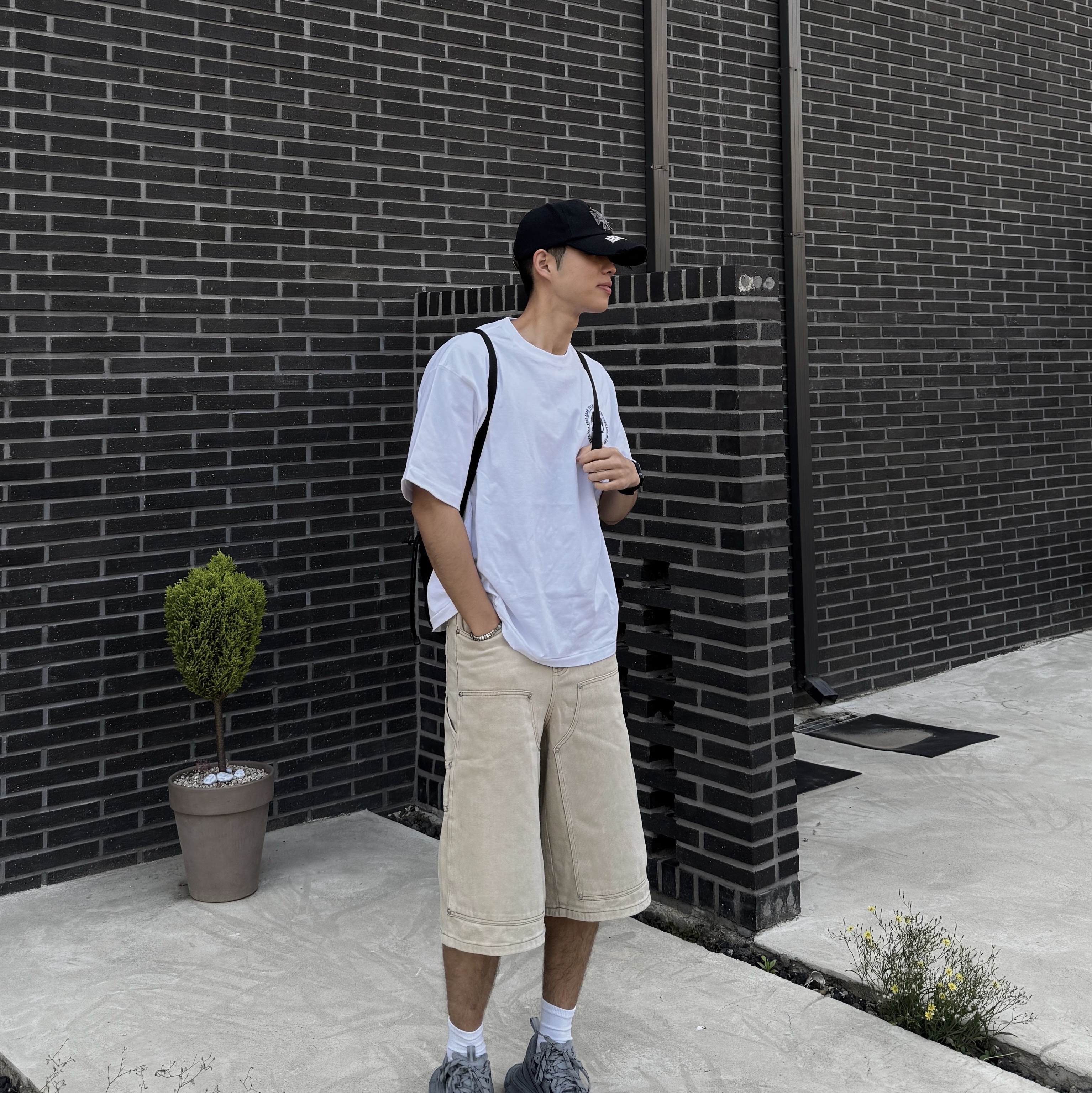 ETCE Cross Destroyed Cap Black, ETCE Twin T-Shirt White 착용 스타일 - 2