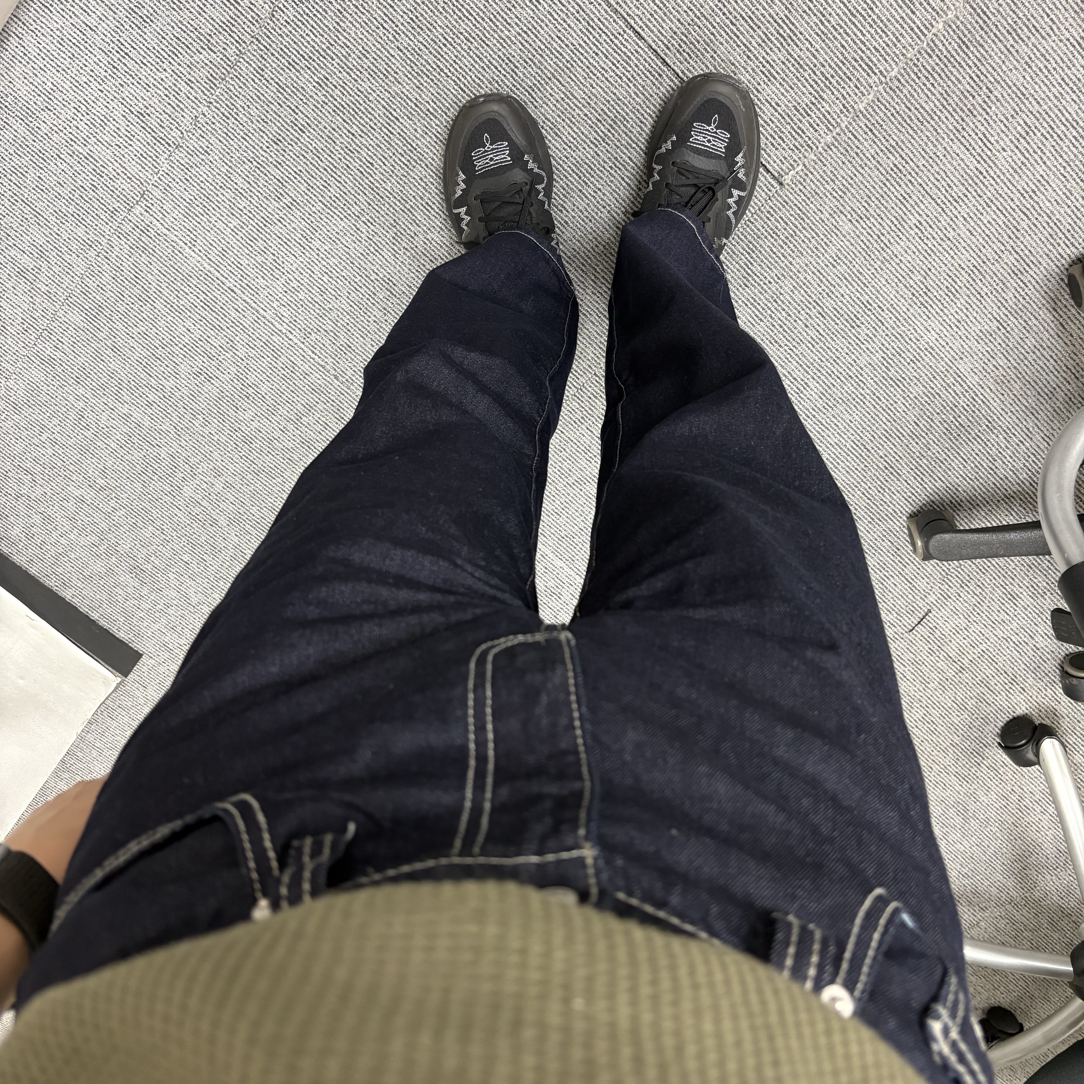 Keen x Engineered Garments WK500 Black 착용 스타일