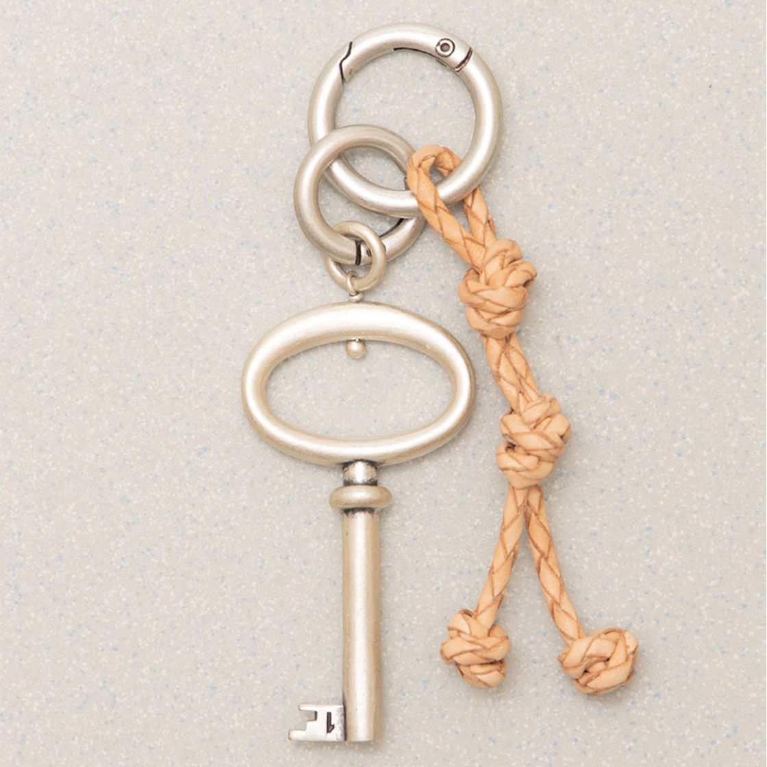 【韓国のみ】 TOWTOW.ARCHIVE Ordi Keyring Silver 韓国のみ】 TOWTOW.ARCHIVE Ordi Keyring Silver 토우토우