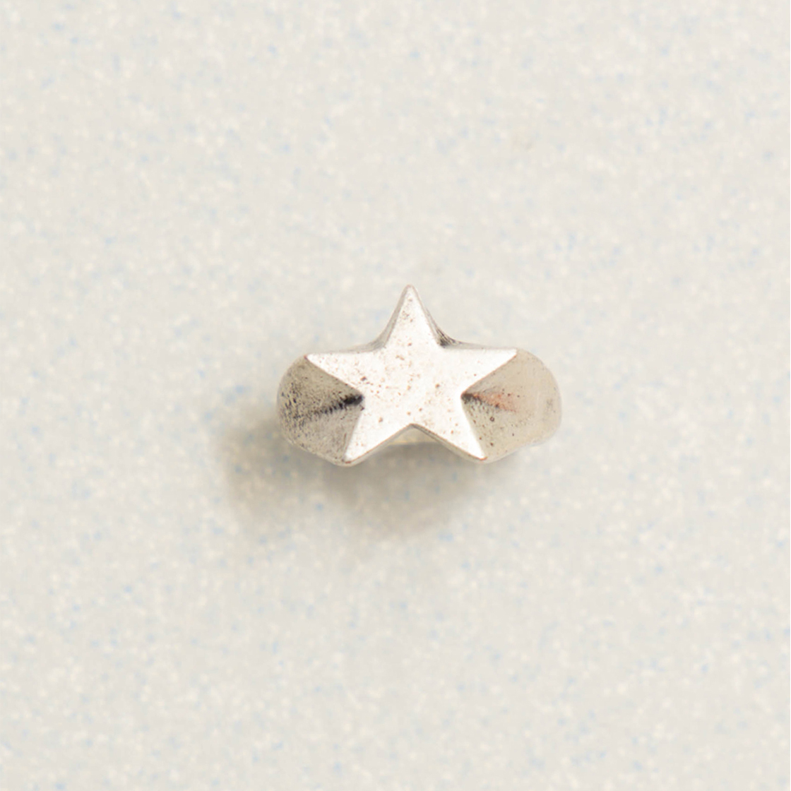 【韓国のみ】 TOWTOW.ARCHIVE Star Ring Silver 토우토우아카이브 스타 링 실버 | TOWTOW.ARCHIVE | KREAM