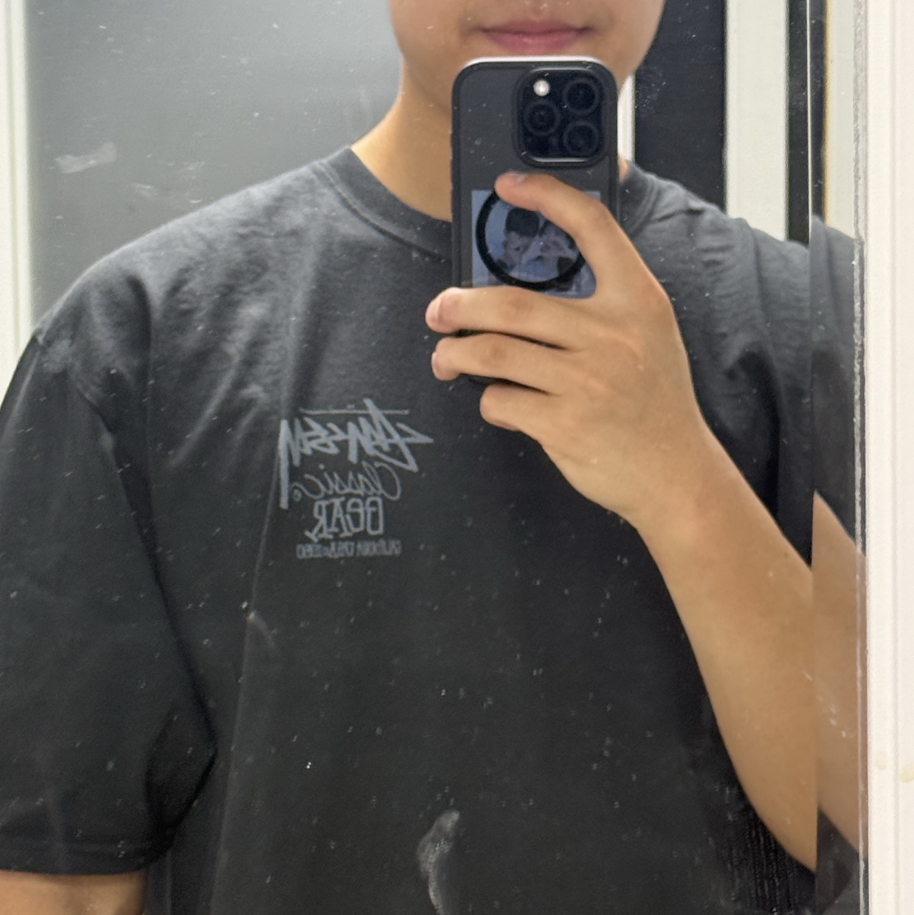 Stussy Pigment Dyed Classic Gear T-Shirt Black 착용 스타일 - 1