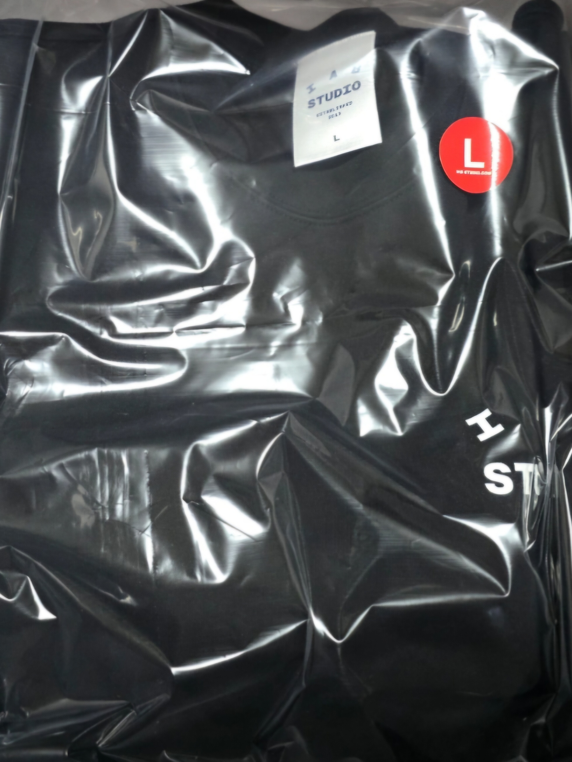 IAB Studio Basic T-Shirt Black White 착용 스타일