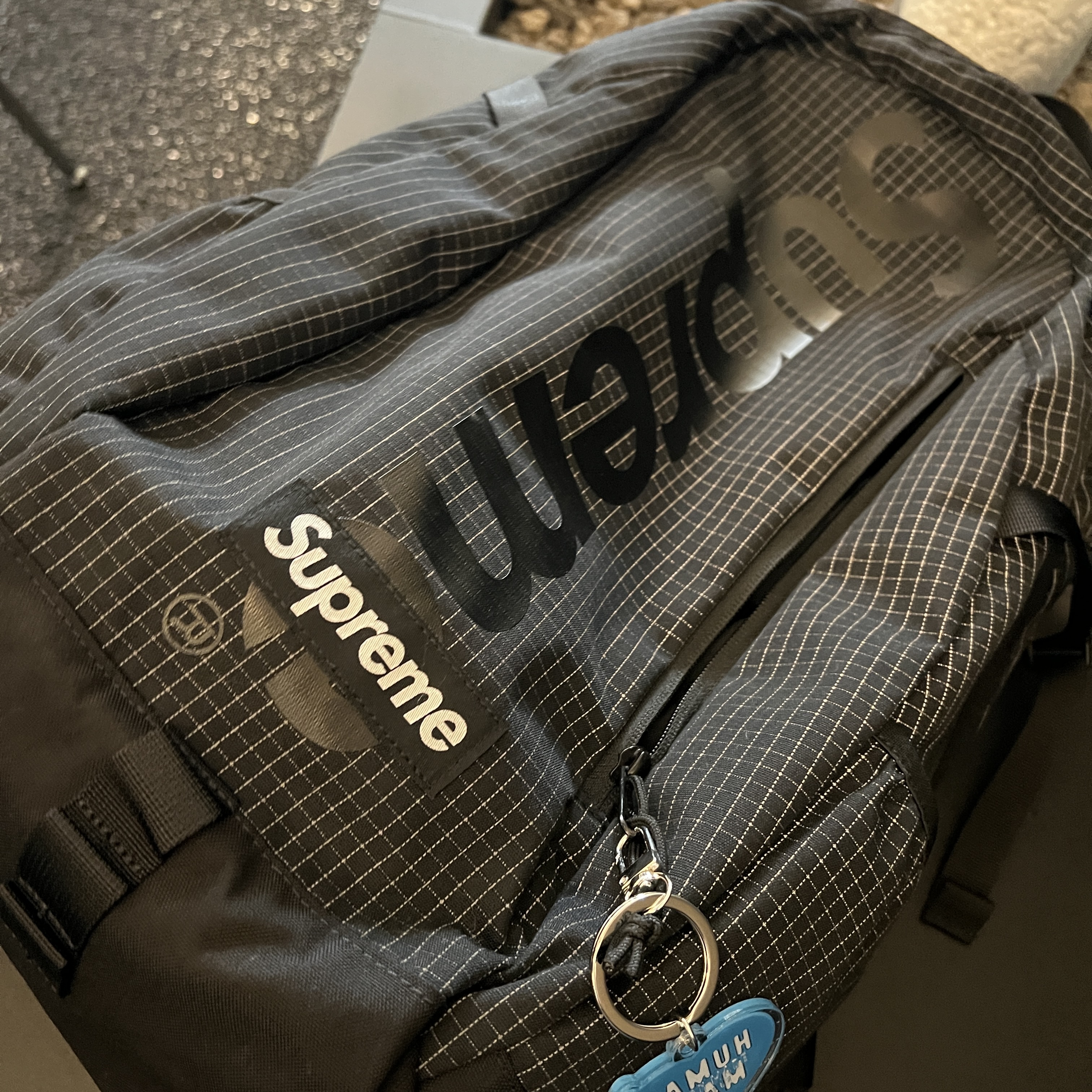 Supreme Backpack Black - 24SS 착용 스타일